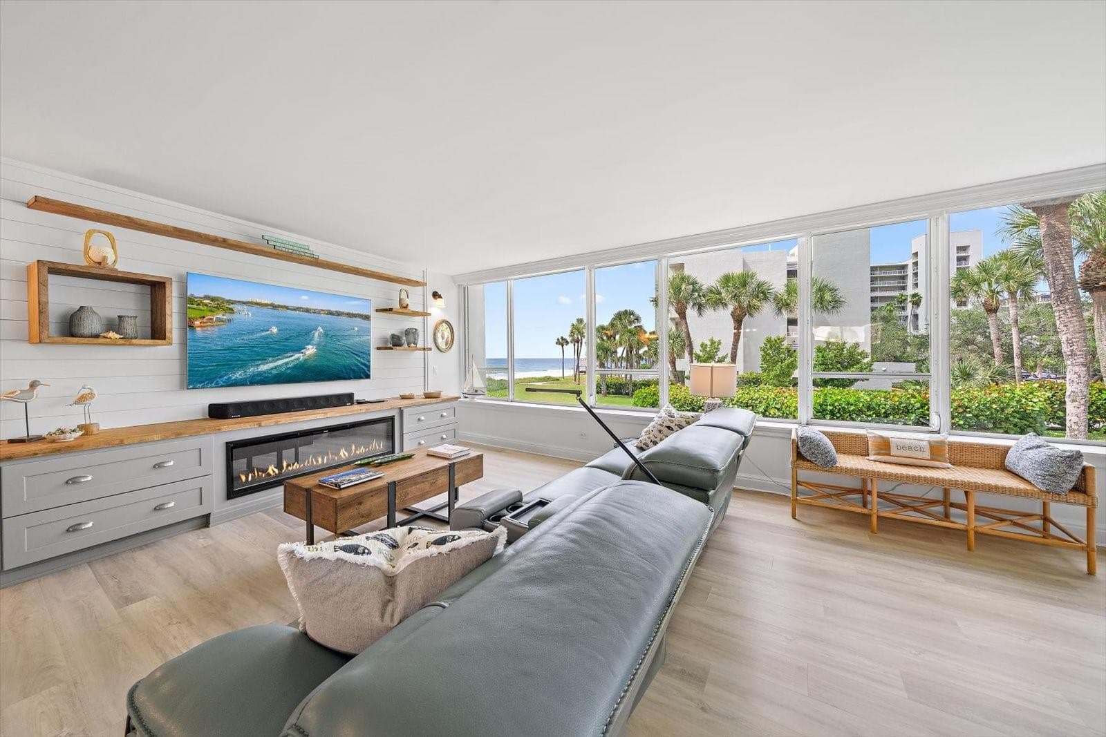Great Room - 100 SANDS POINT RD #219, LONGBOAT KEY
