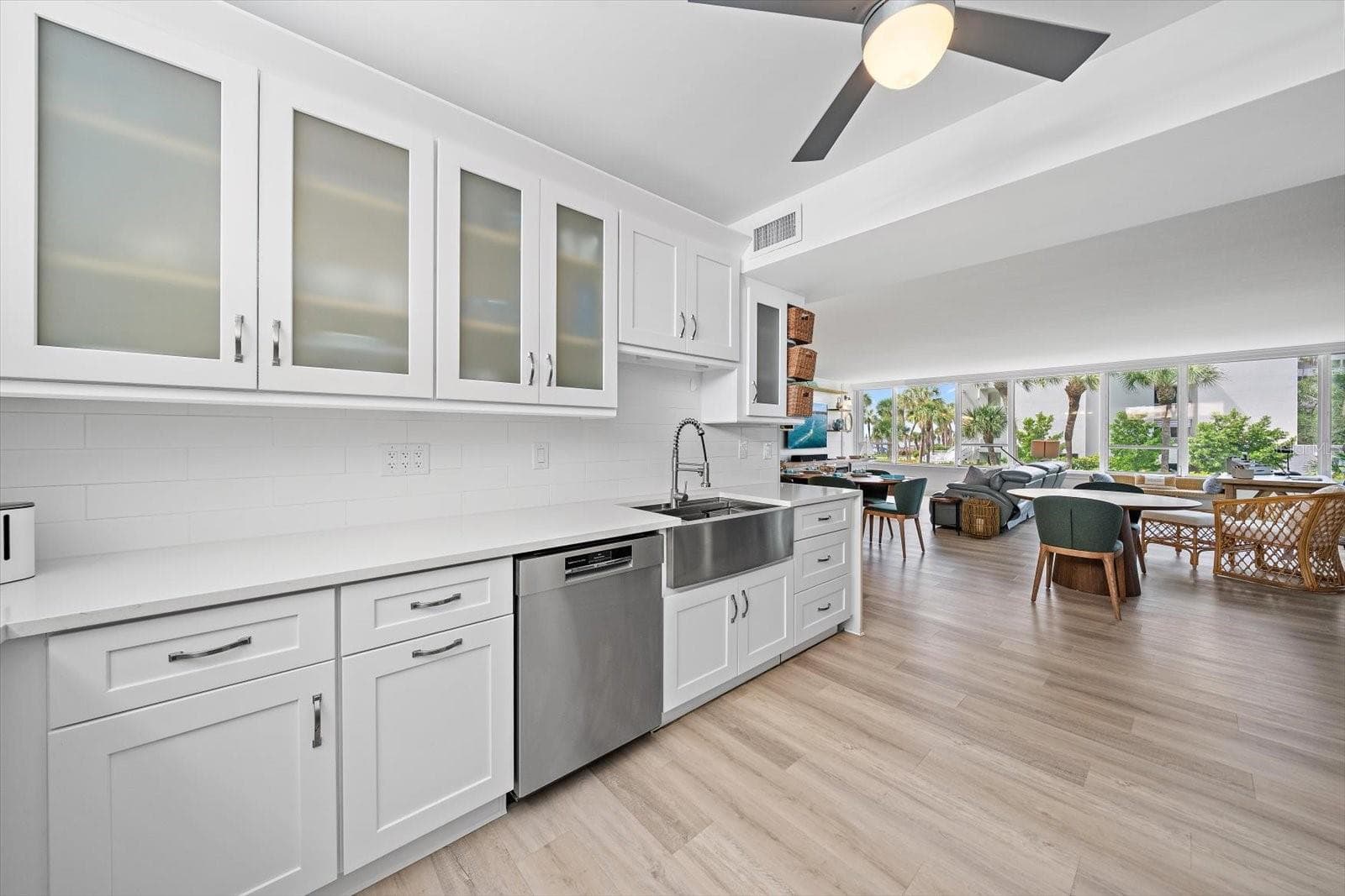 Kitchen - 100 SANDS POINT RD #219, LONGBOAT KEY