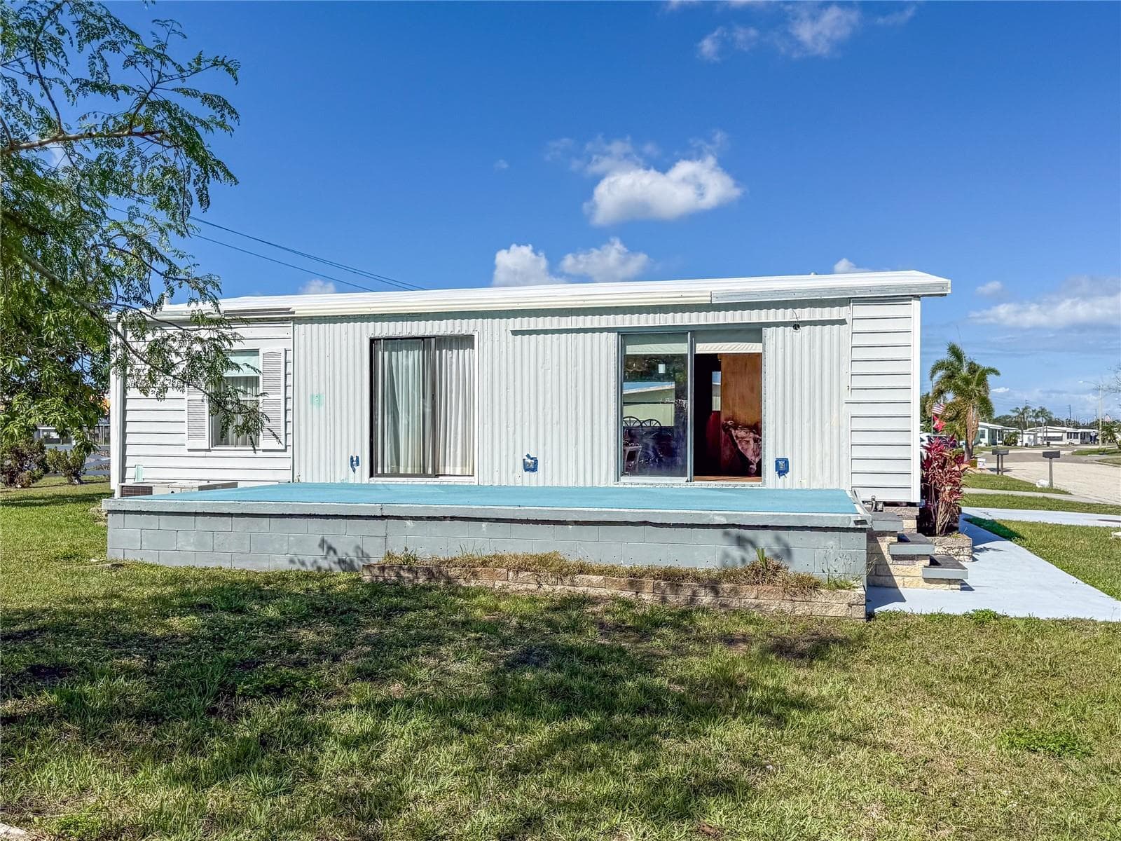 Manufactured Home at 4609 10TH STREET CT E, ELLENTON, photo 4 of 33
