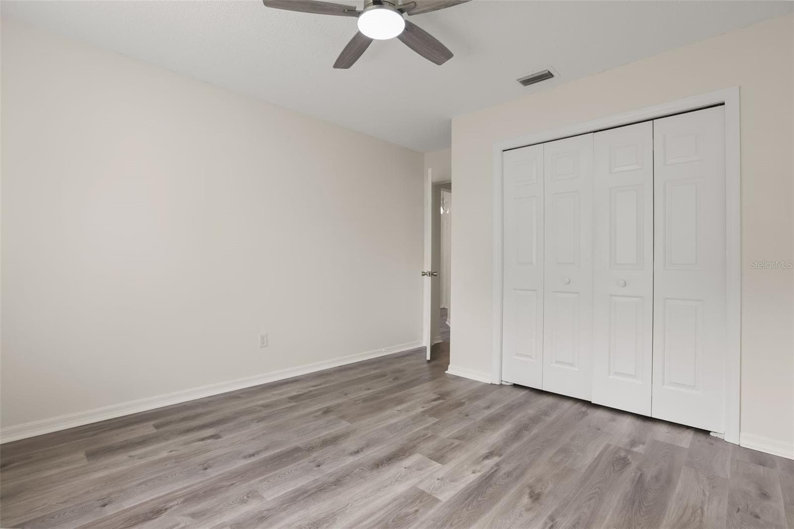 Single Family Residence at 32930 INDIAN WOODS DR, LEESBURG, photo 17 of 35