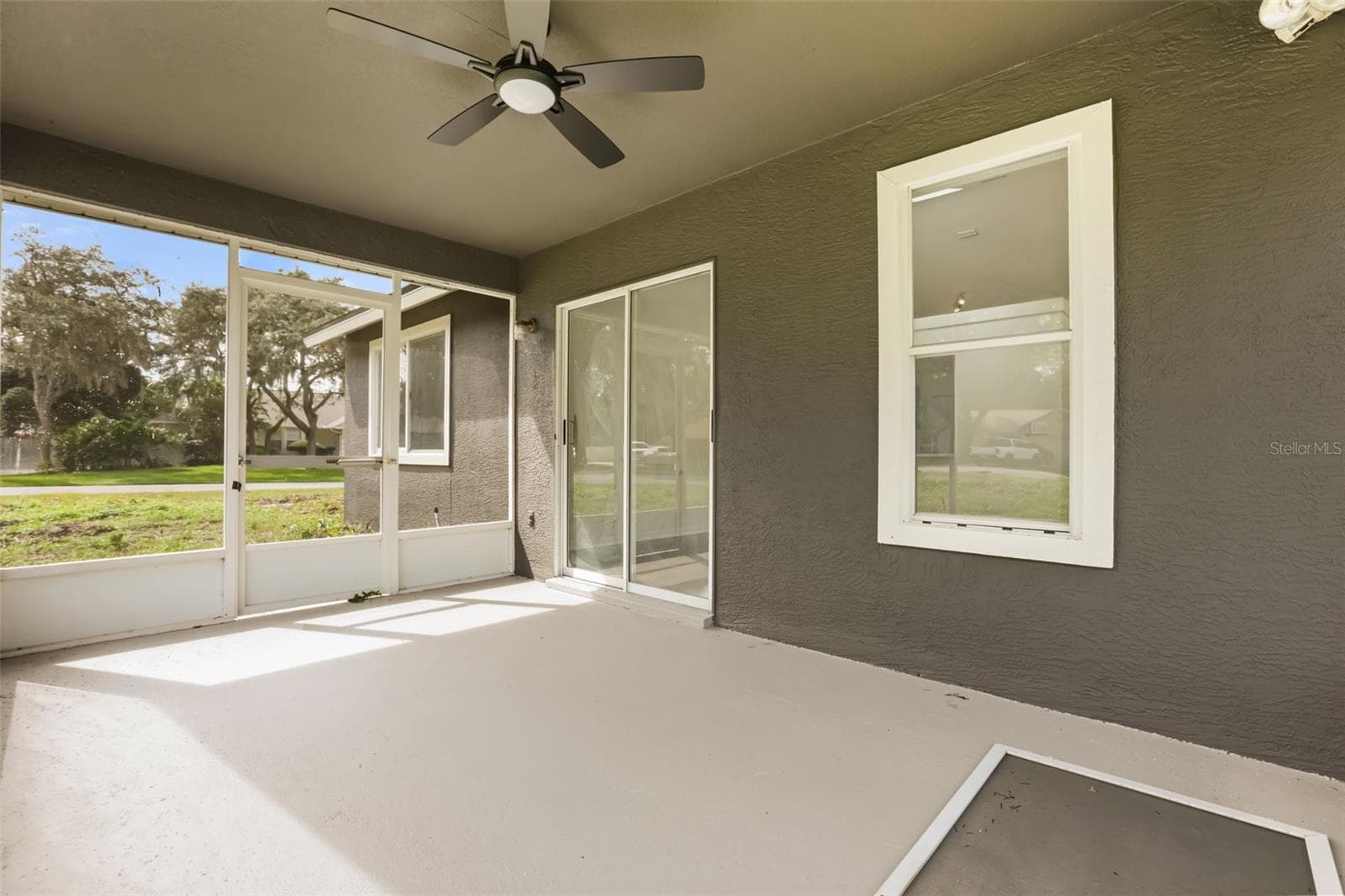 Single Family Residence at 32930 INDIAN WOODS DR, LEESBURG, photo 26 of 35
