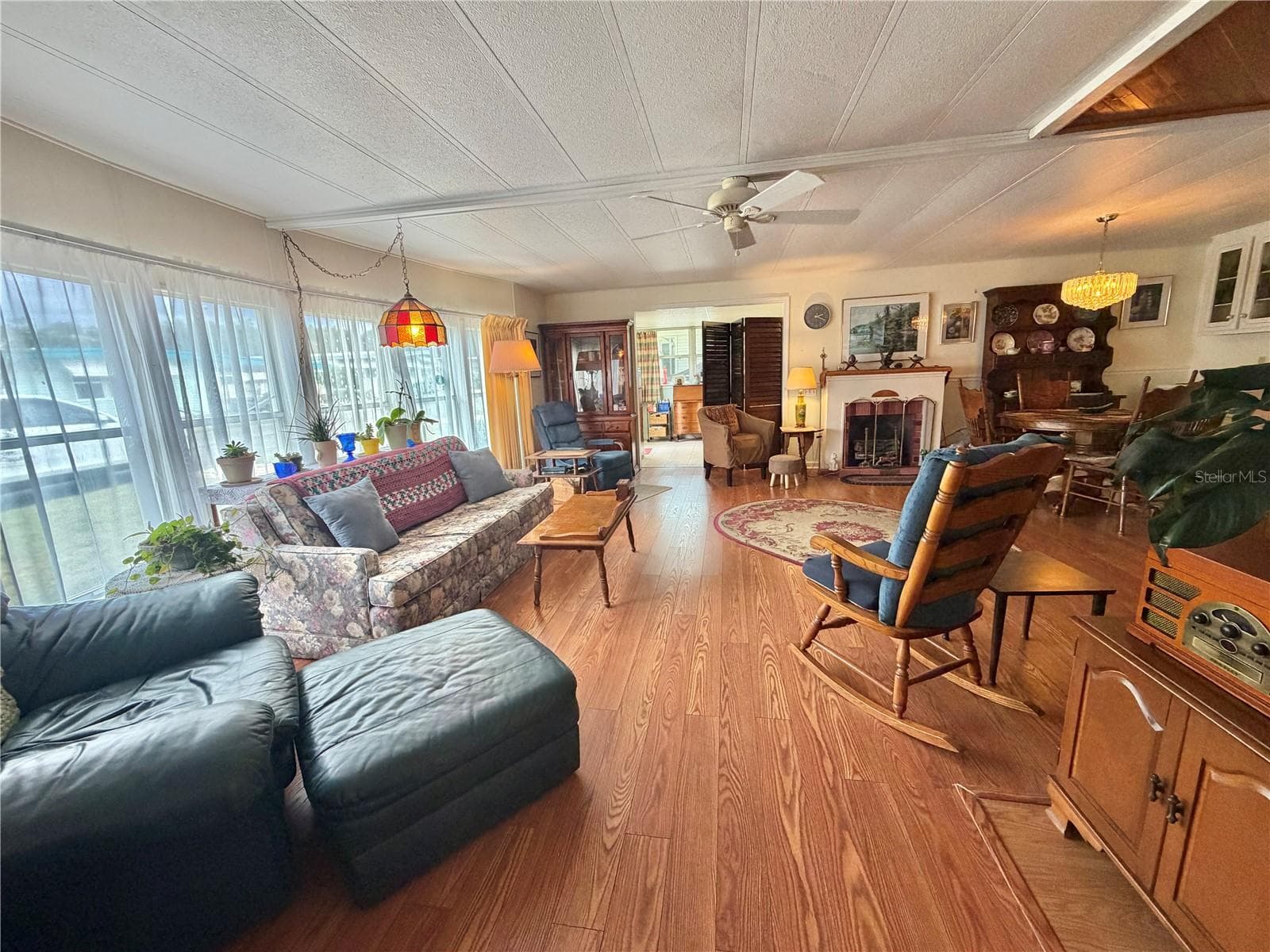 Manufactured Home at 108 MANGO CV, LEESBURG, photo 21 of 155