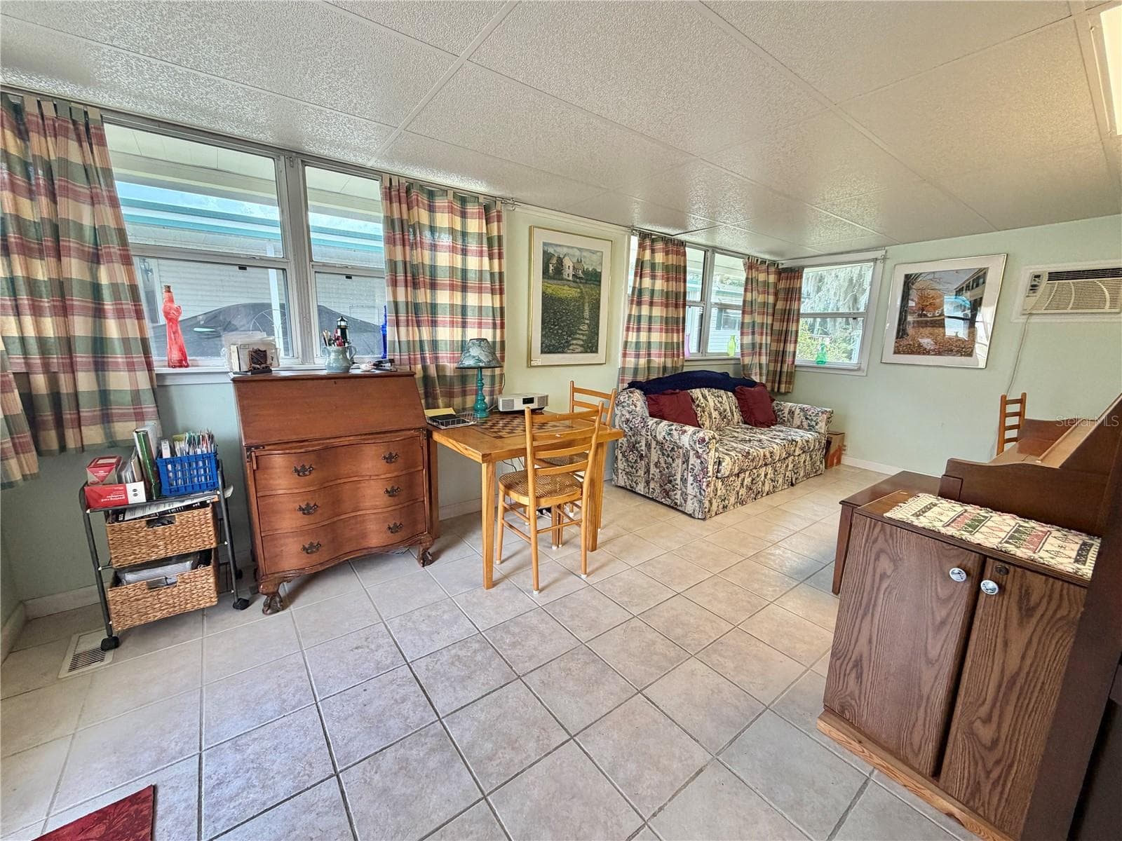 Manufactured Home at 108 MANGO CV, LEESBURG, photo 7 of 155