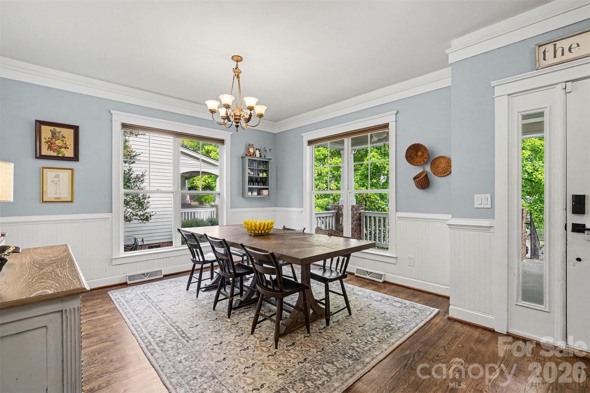Single Family Residence at 5809 Mantario Drive, Charlotte, photo 2 of 26