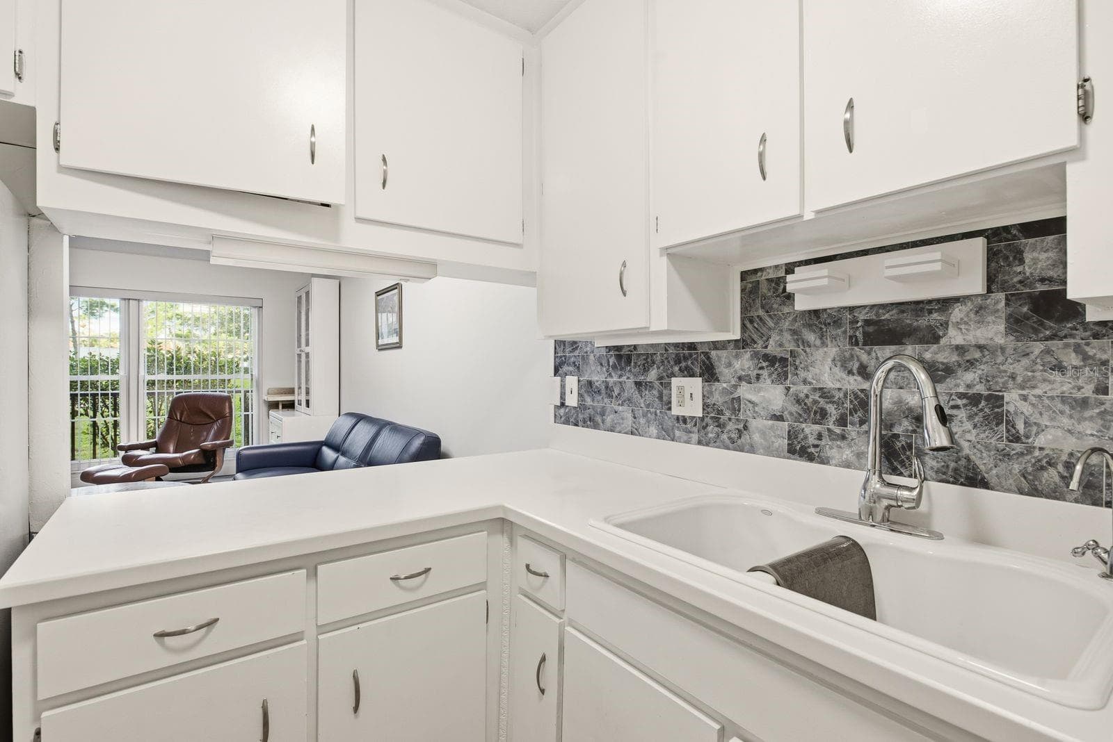 Condominium at 2700 BAYSHORE BLVD #4102, DUNEDIN, photo 8 of 27