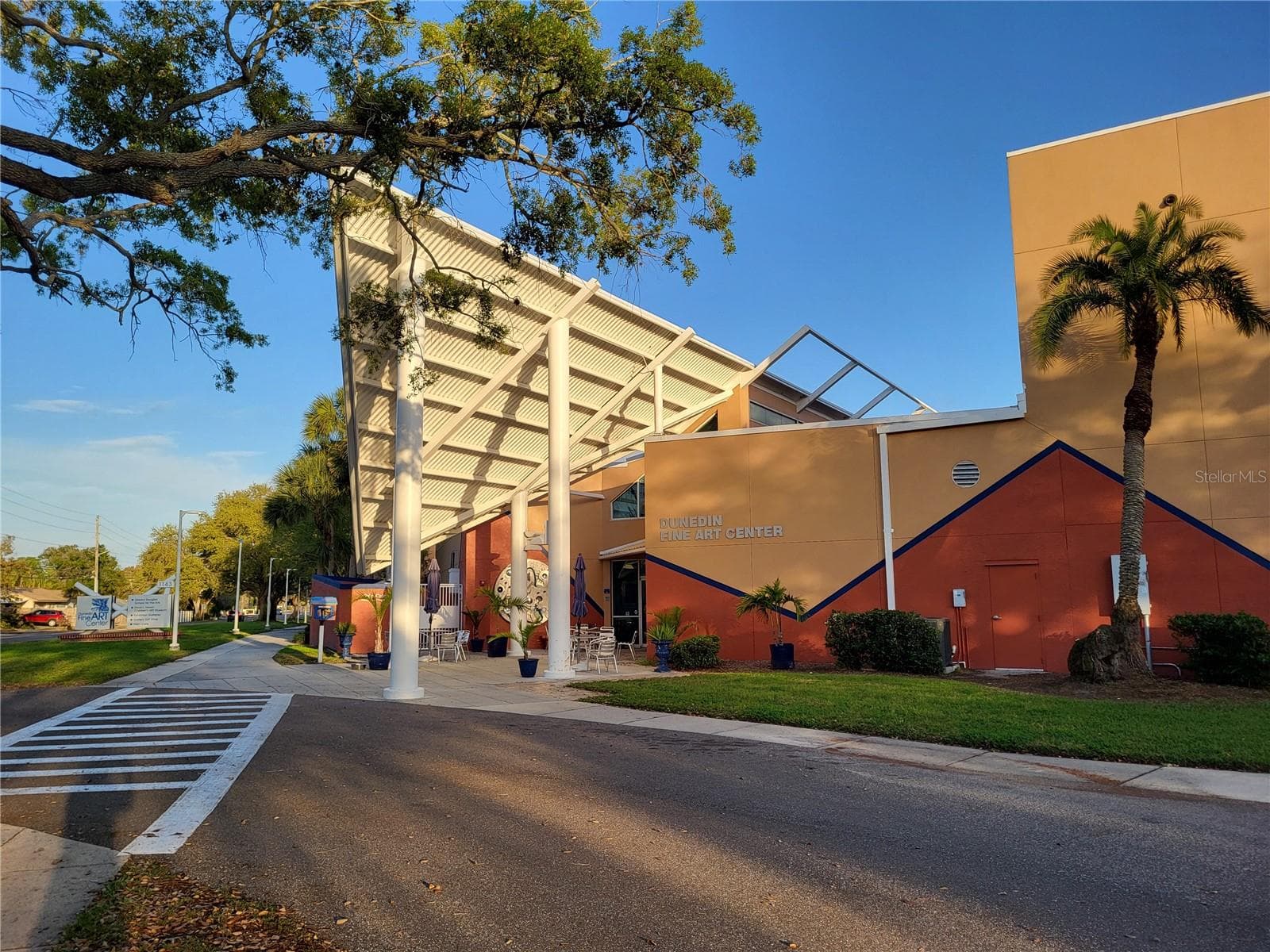 Dunedin Fine Arts - 2700 BAYSHORE BLVD #4102, DUNEDIN