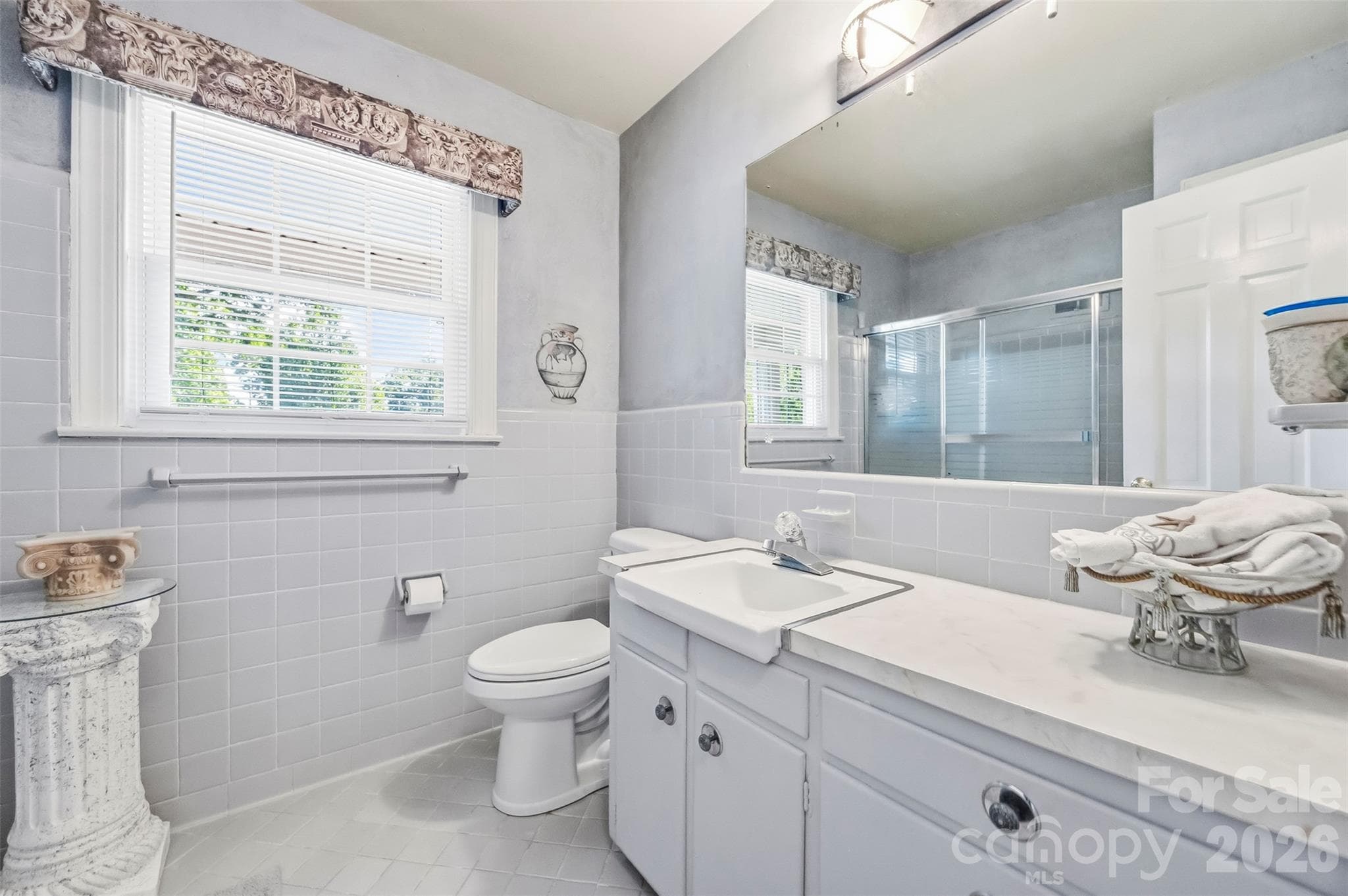 Upstairs Secondary Full Bathroom - 525 East Street, Albemarle