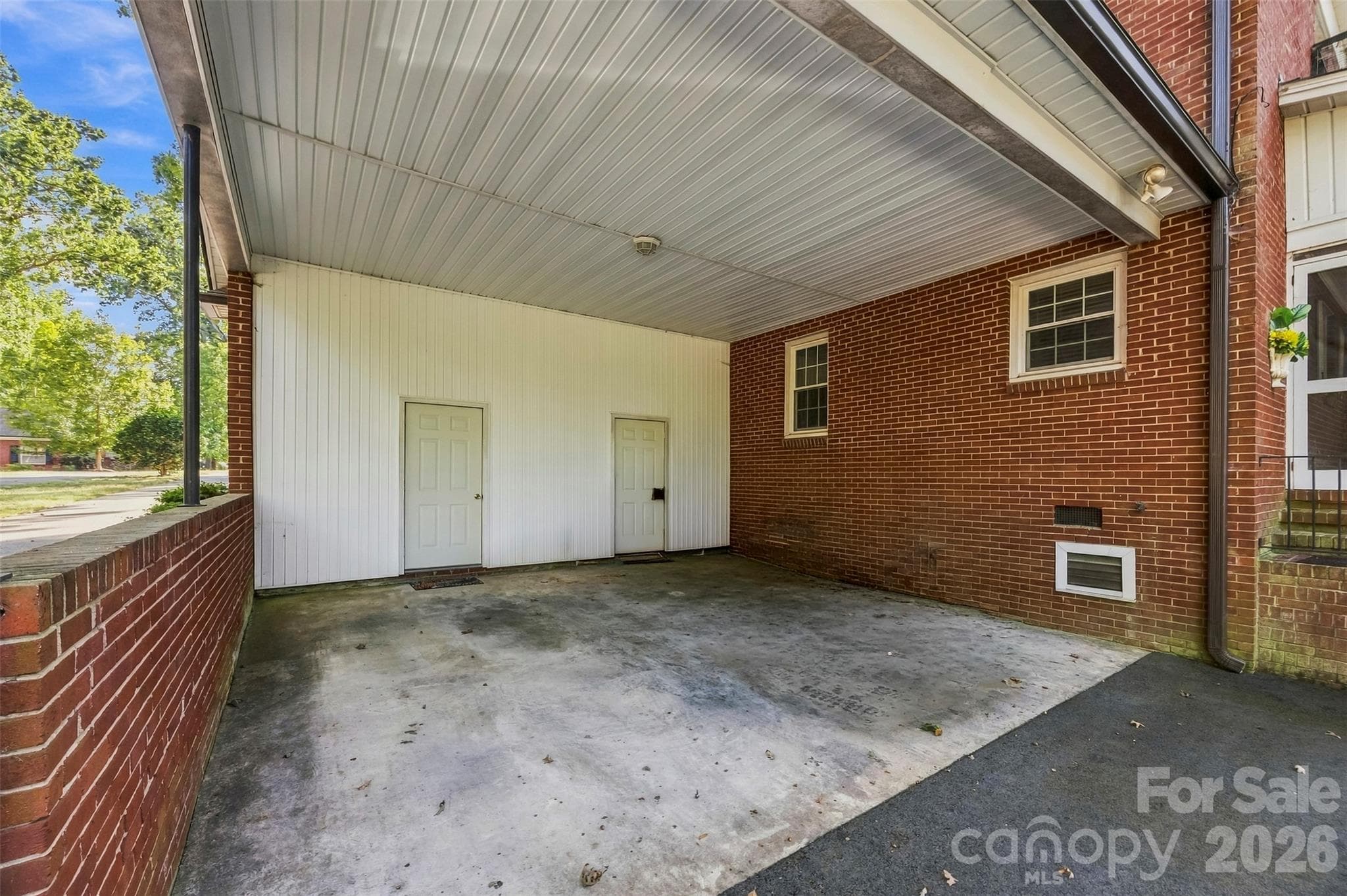 Covered Attached Carport - 525 East Street, Albemarle