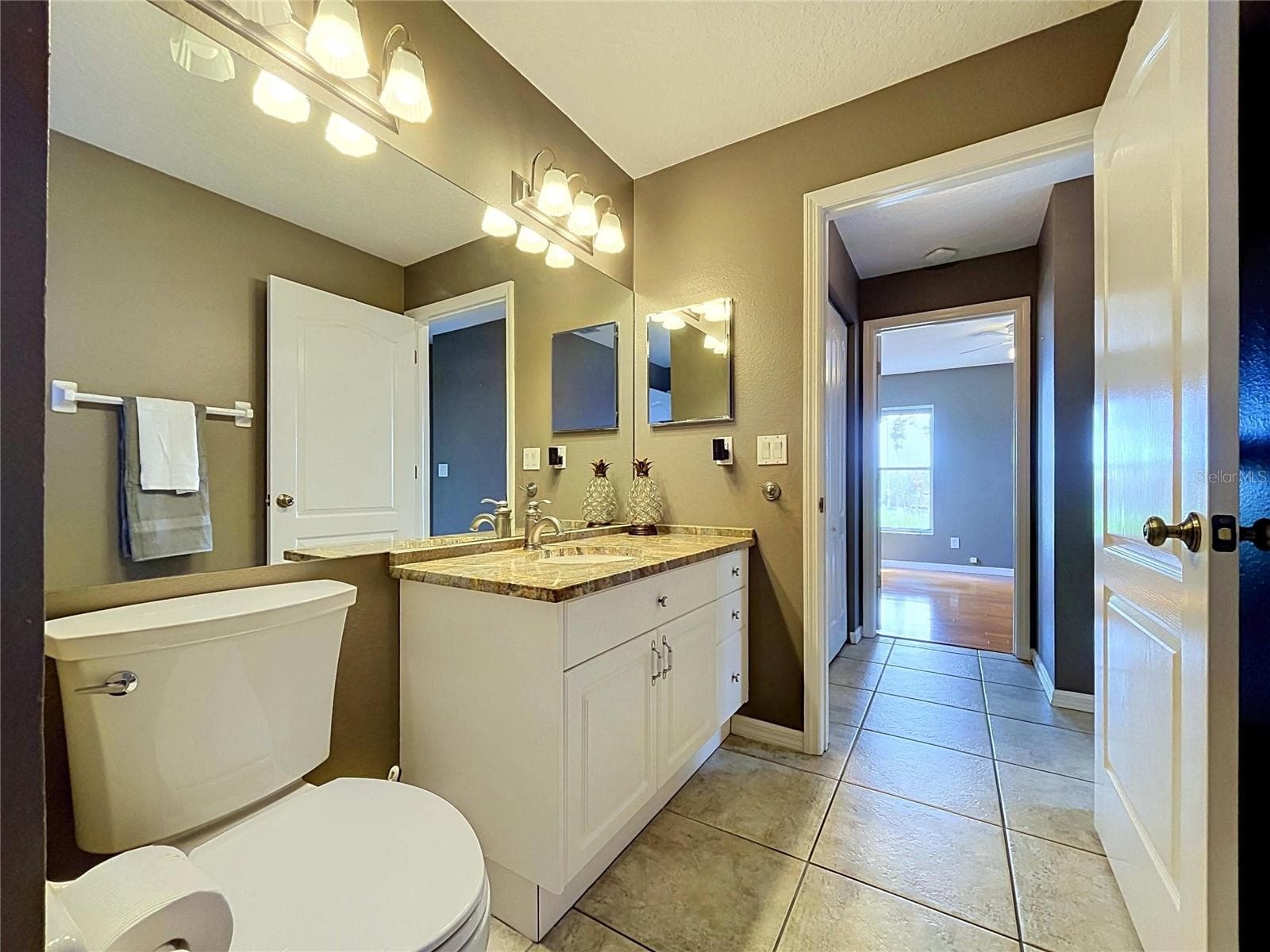 Single Family Residence at 1161 MARINA DR, TARPON SPRINGS, photo 24 of 36