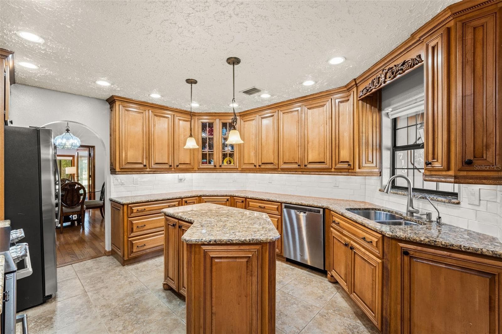 Kitchen - 1713 FORD RD, MIMS