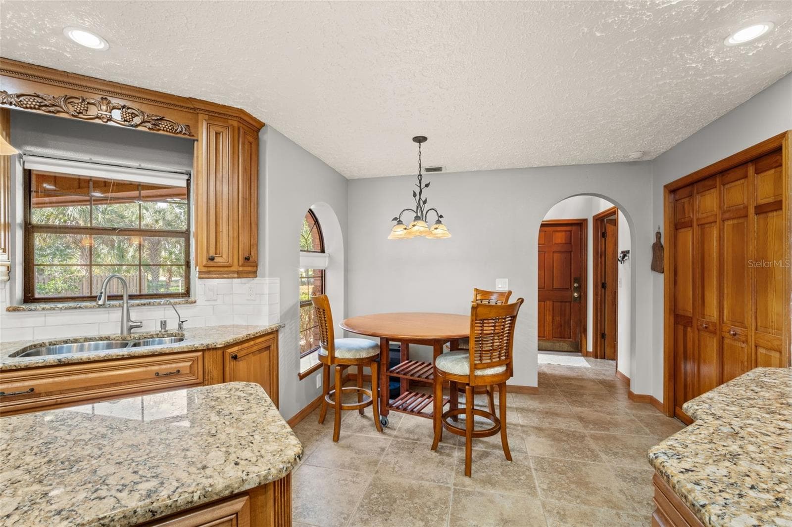 Kitchen - 1713 FORD RD, MIMS