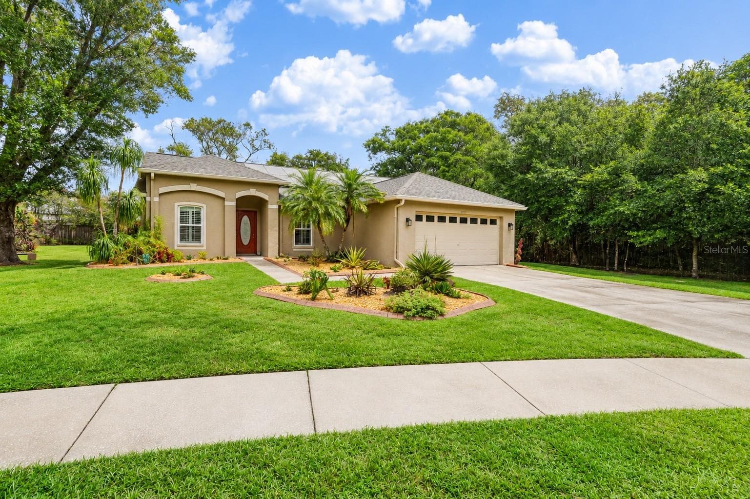 14701 REDCLIFF DR