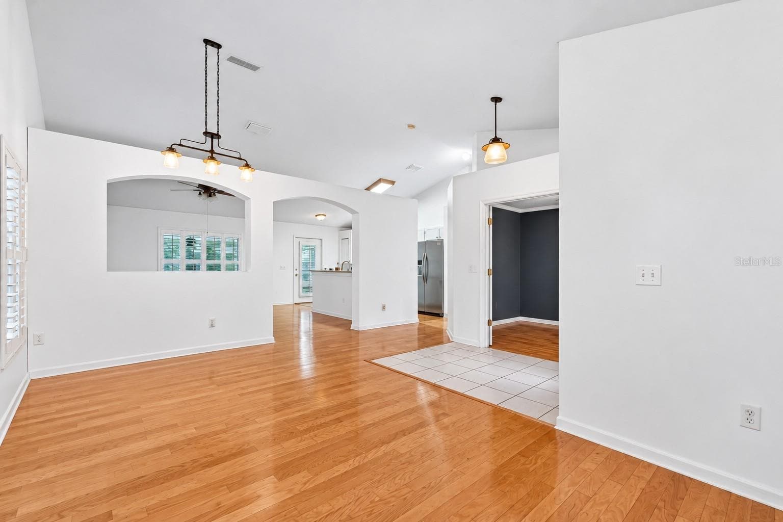 Single Family Residence at 14701 REDCLIFF DR, TAMPA, photo 12 of 34