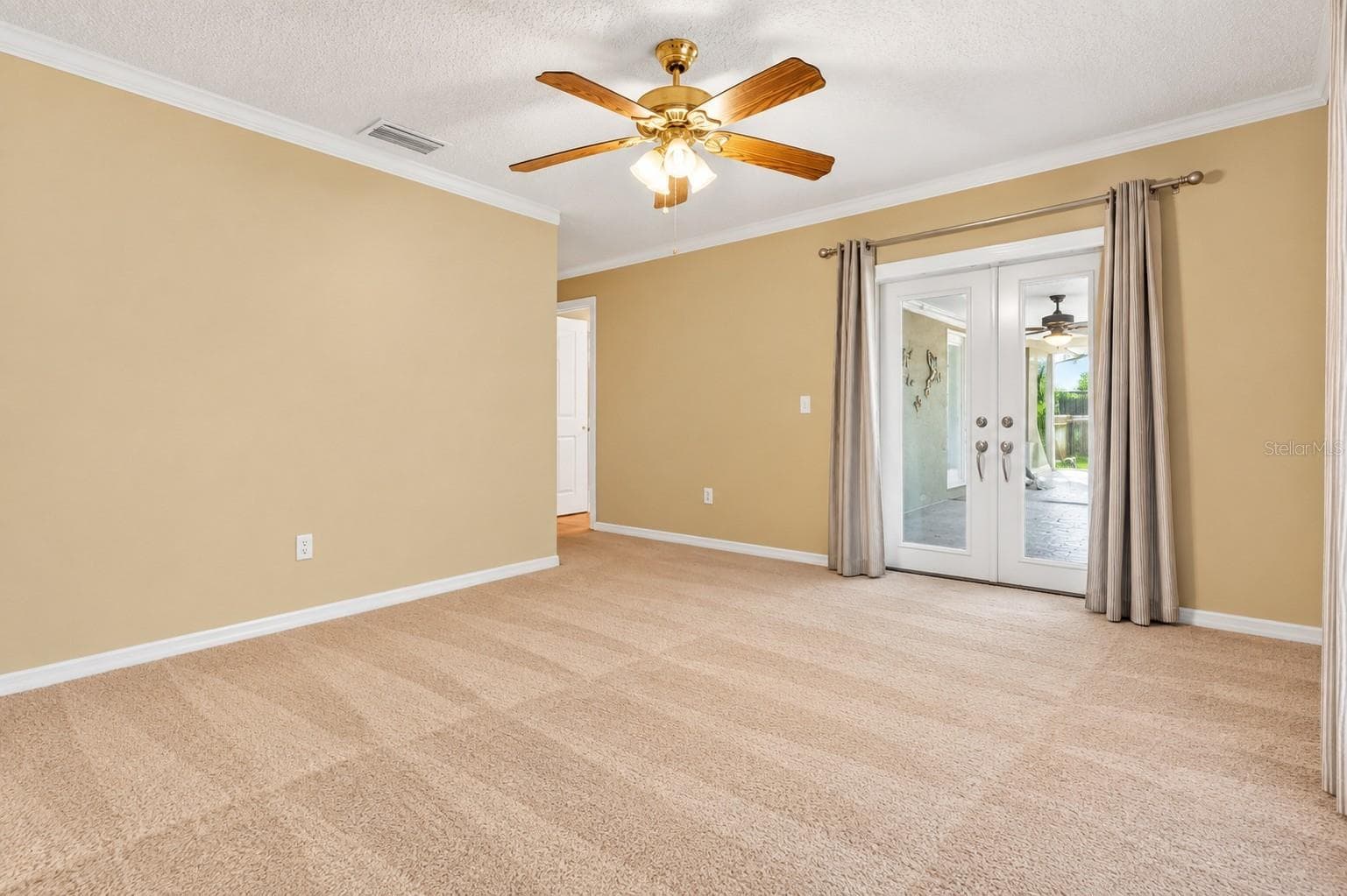 Single Family Residence at 14701 REDCLIFF DR, TAMPA, photo 25 of 34