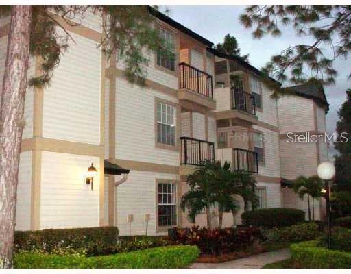 1908 LAKE ATRIUMS CIR #18