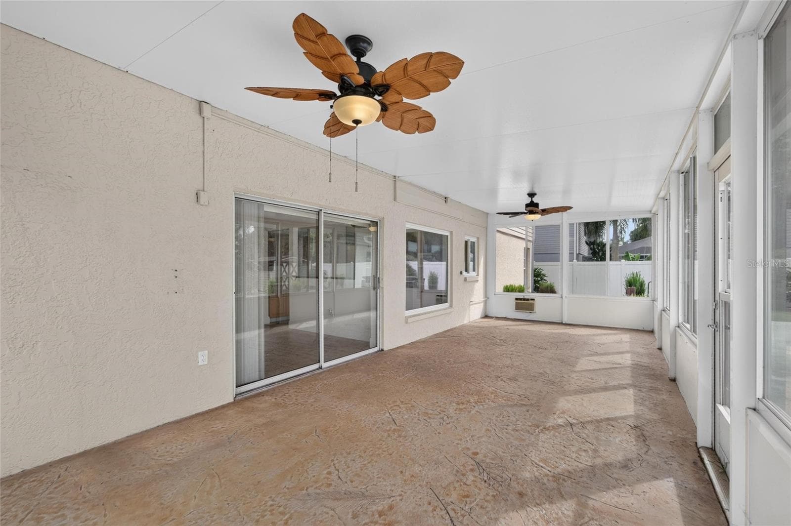 Single Family Residence at 12301 PATHWAY CT, RIVERVIEW, photo 9 of 50