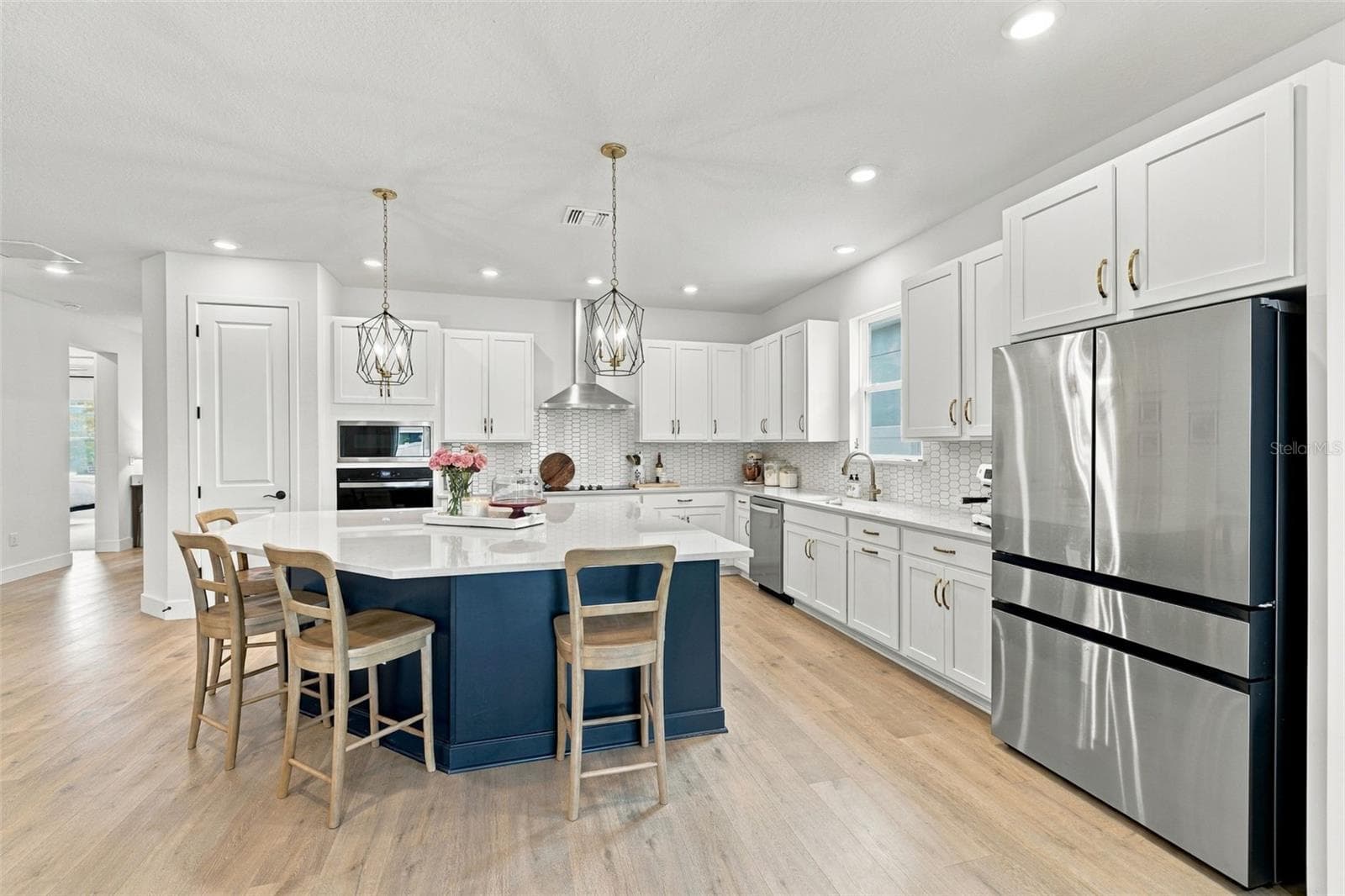 Single Family Residence at 11854 MILE MARSH DR, RIVERVIEW, photo 7 of 40