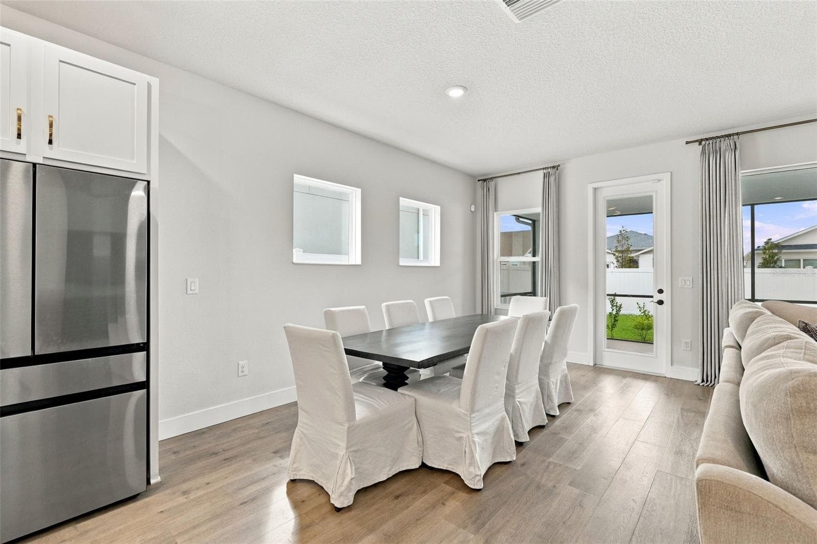 Single Family Residence at 11854 MILE MARSH DR, RIVERVIEW, photo 19 of 40