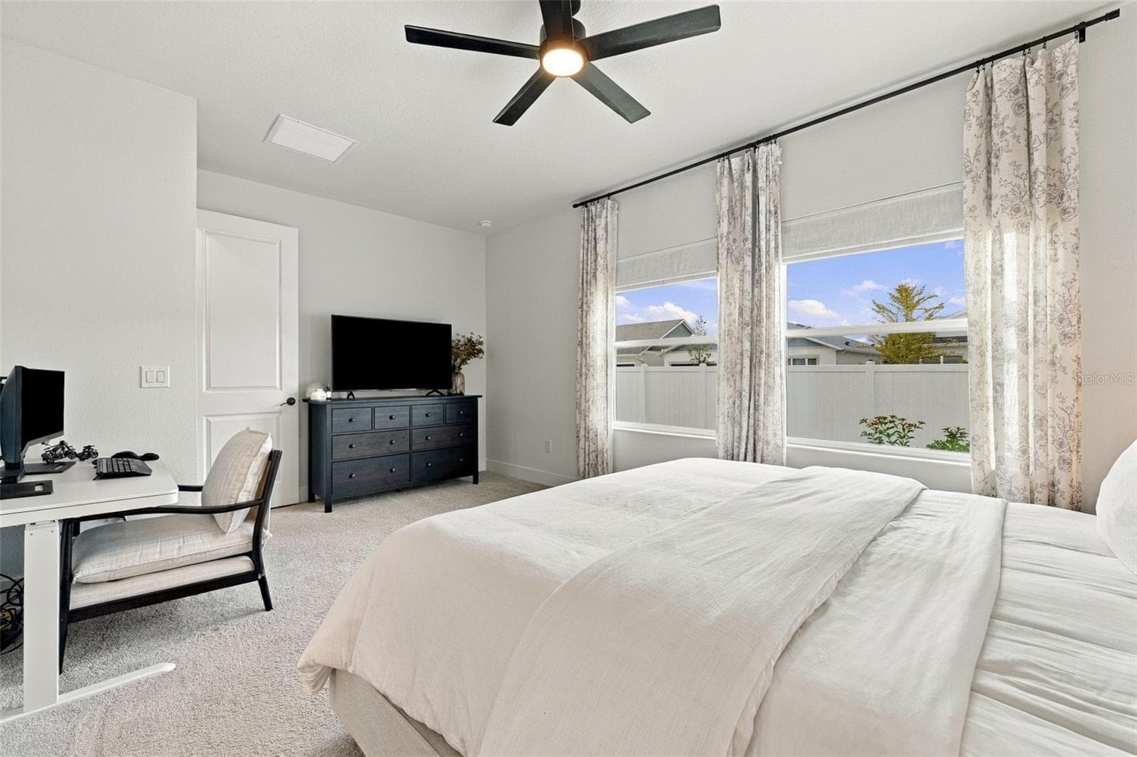 Single Family Residence at 11854 MILE MARSH DR, RIVERVIEW, photo 23 of 40