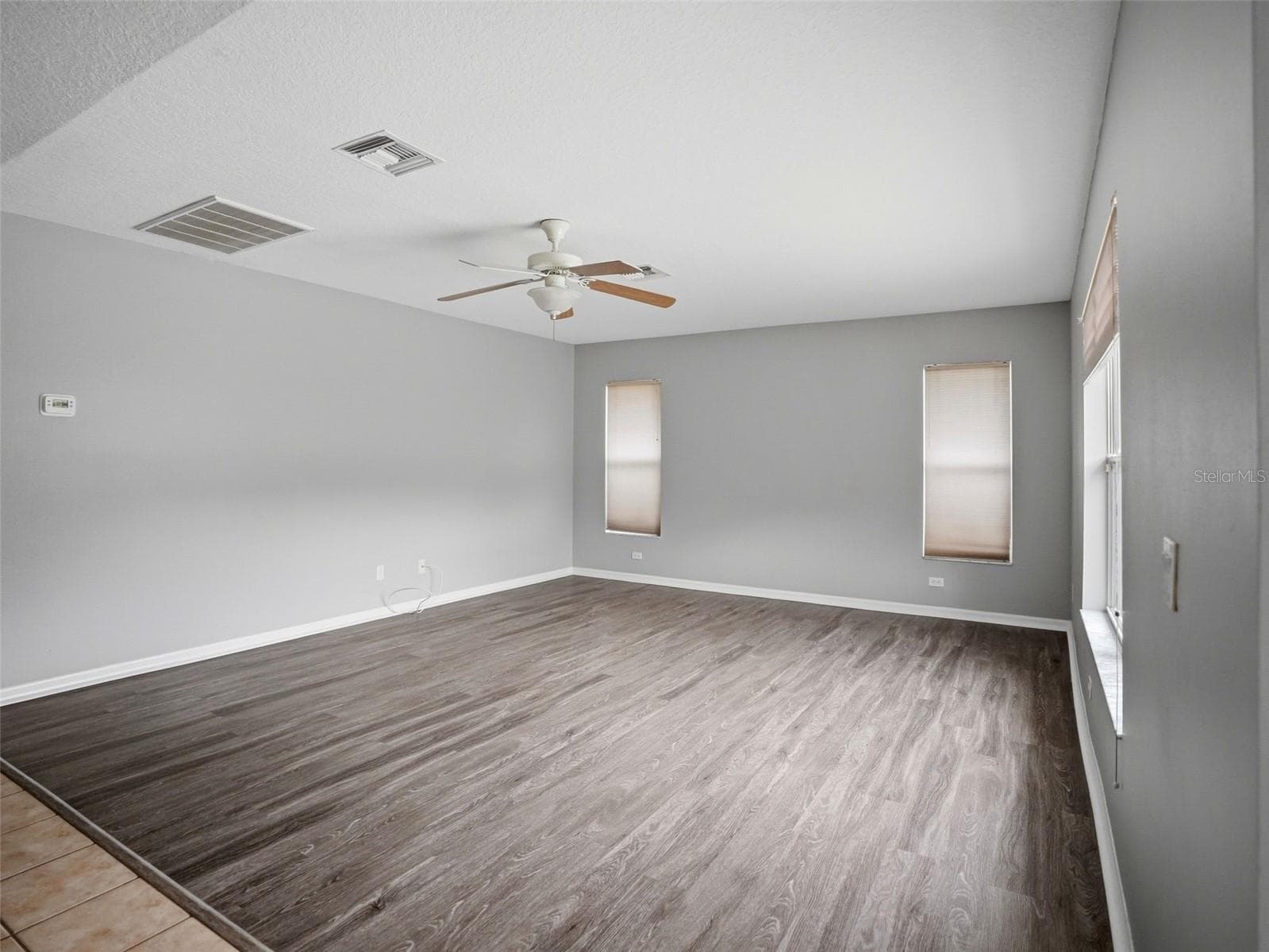 Single Family Residence at 13329 MITTEN LN, SPRING HILL, photo 15 of 45