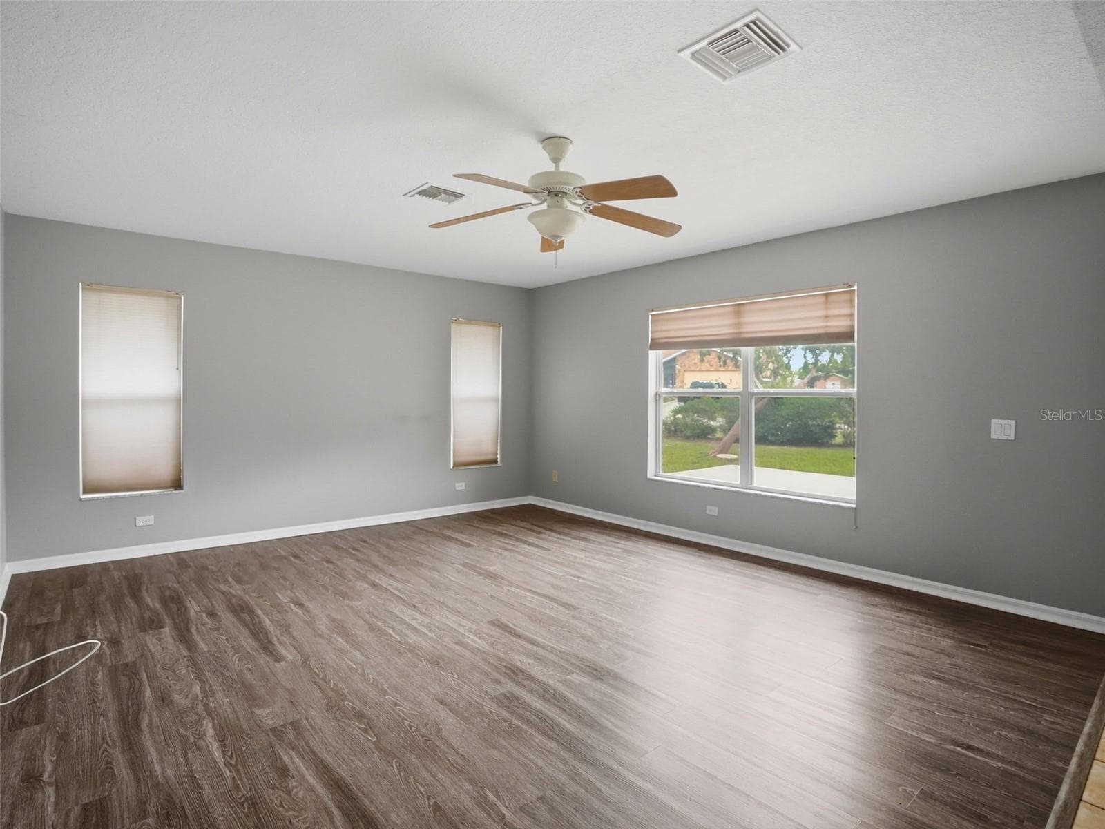 Single Family Residence at 13329 MITTEN LN, SPRING HILL, photo 16 of 45