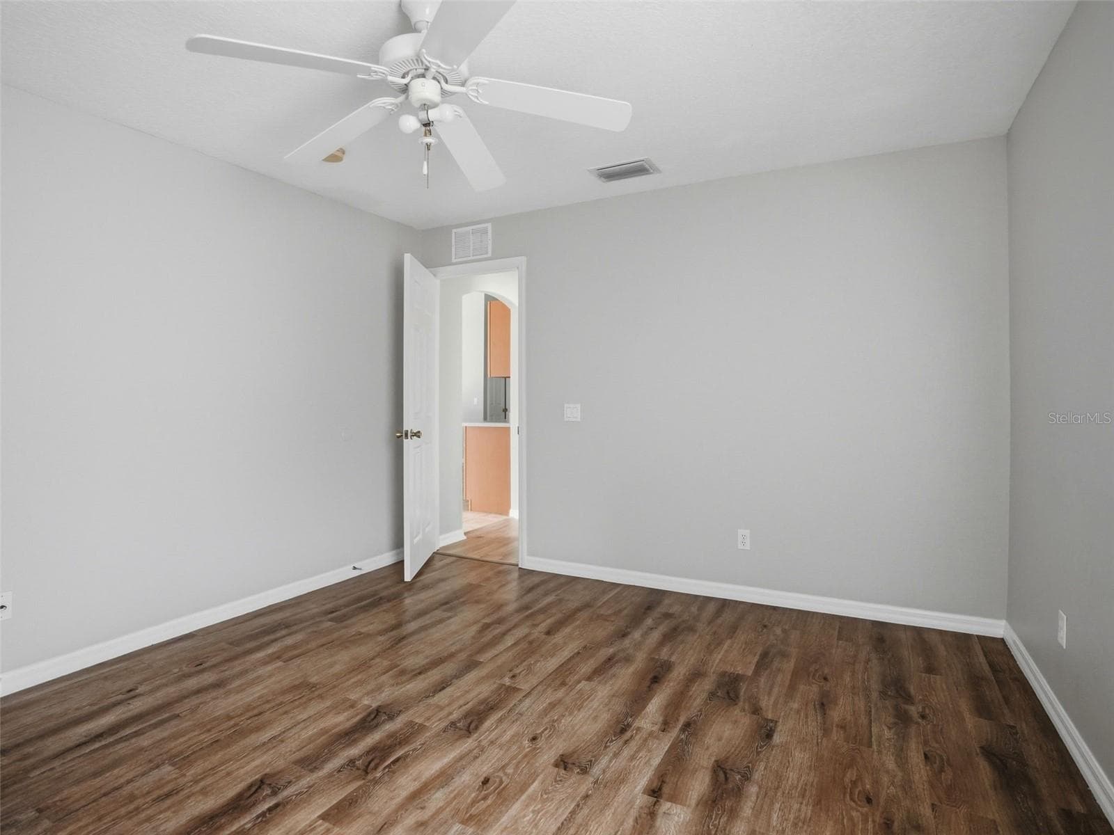 Single Family Residence at 13329 MITTEN LN, SPRING HILL, photo 32 of 45