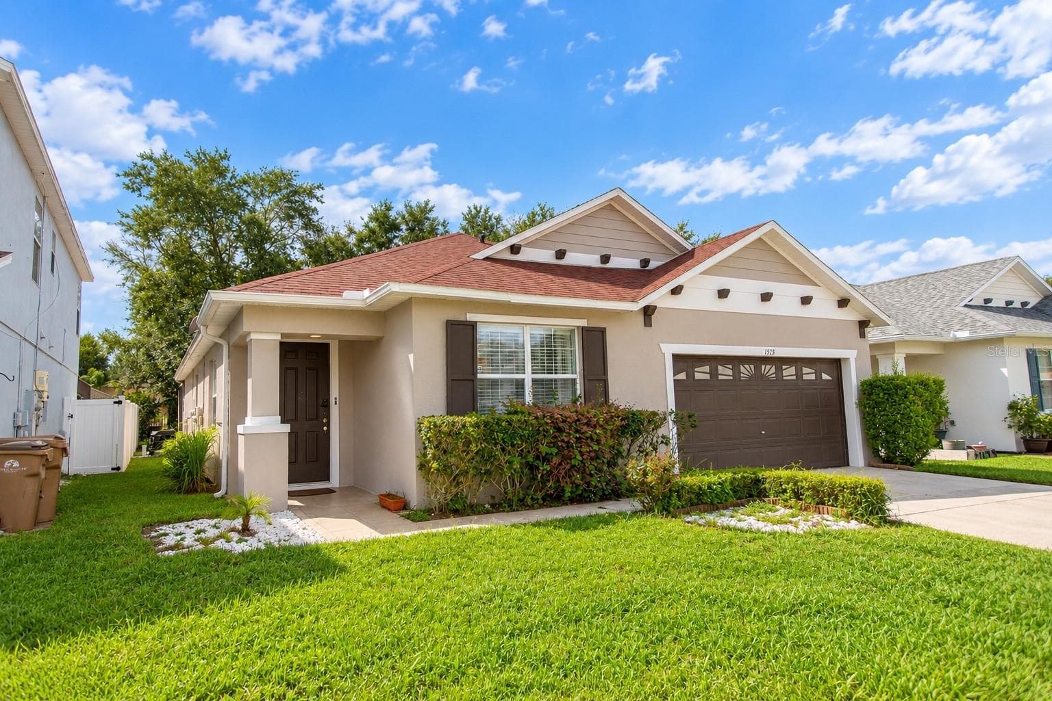 Single Family Residence at 1523 BLUE HORIZON DR, CLERMONT, photo 2 of 32