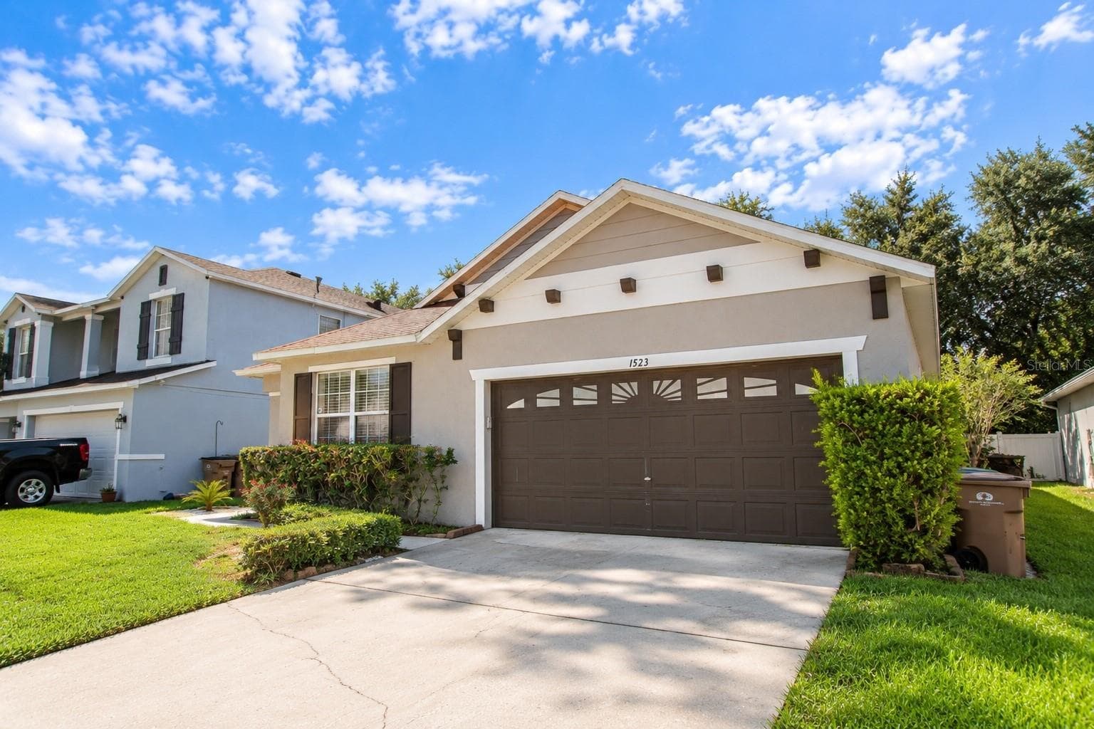 Single Family Residence at 1523 BLUE HORIZON DR, CLERMONT, photo 3 of 32