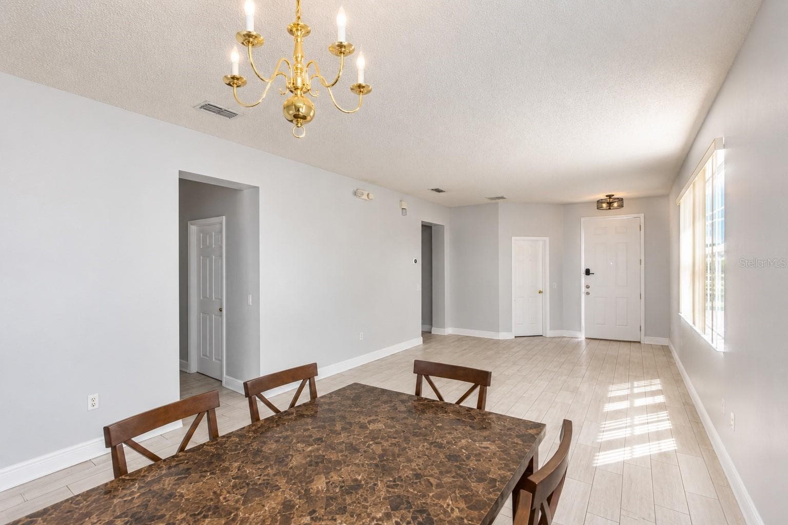 Single Family Residence at 1523 BLUE HORIZON DR, CLERMONT, photo 6 of 32