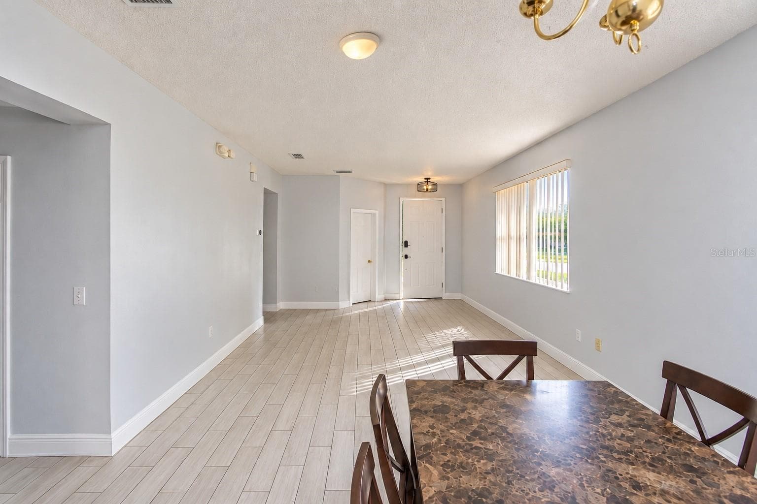 Single Family Residence at 1523 BLUE HORIZON DR, CLERMONT, photo 7 of 32
