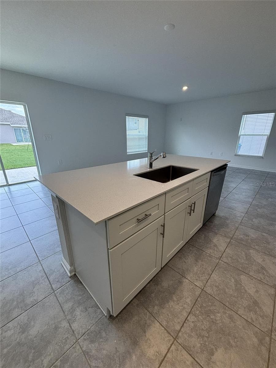 Single Family Residence at 1338 DEEPWATER CIR, EAGLE LAKE, photo 6 of 20