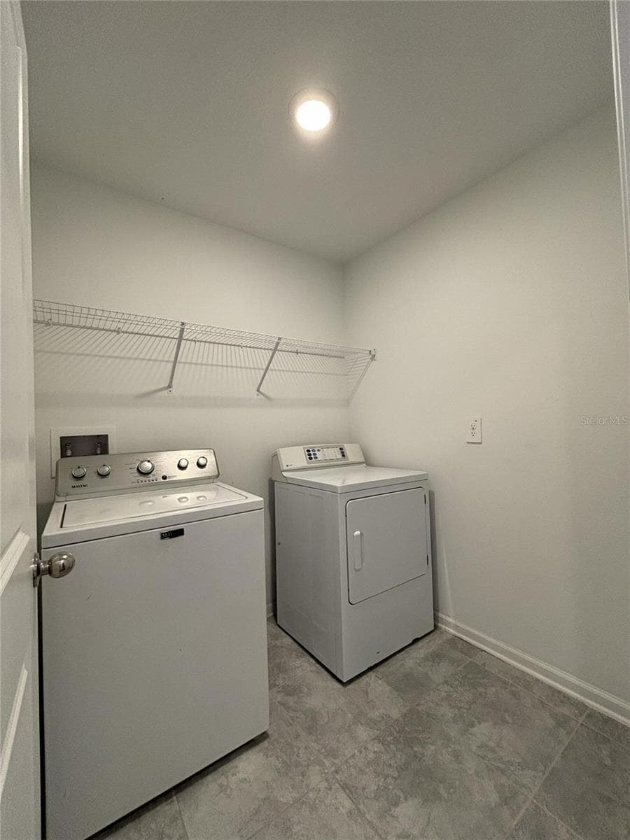 Single Family Residence at 1338 DEEPWATER CIR, EAGLE LAKE, photo 17 of 20