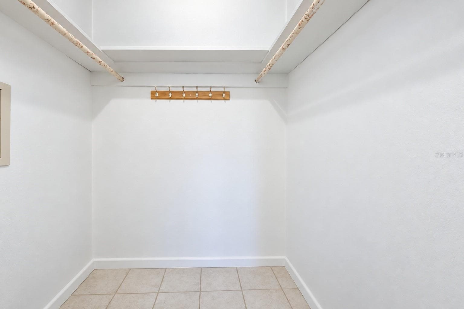 Master Bedroom Walk-In Closet - 1615 LAKE MIRIAM DR, LAKELAND