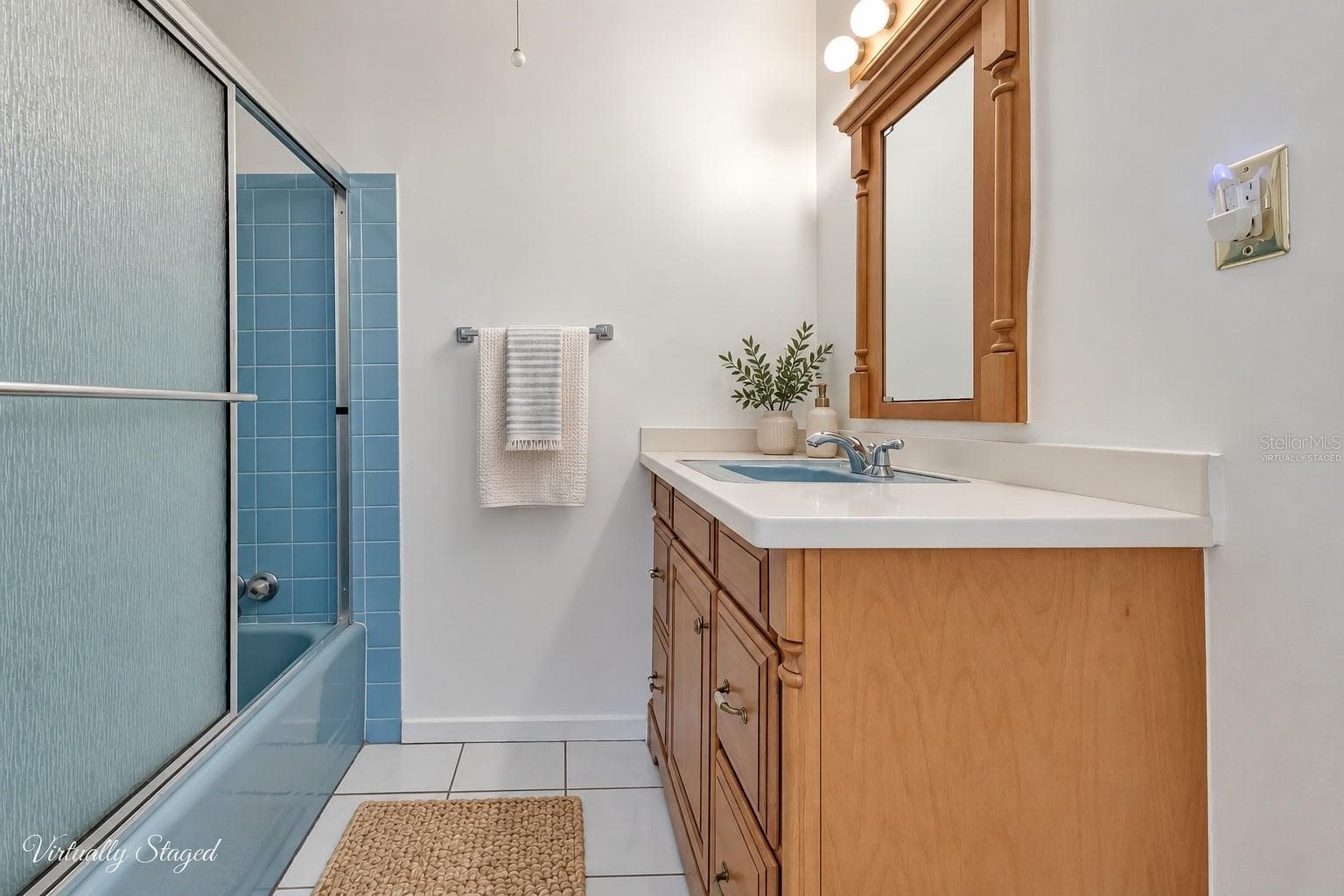 Bathroom 2 (Virtually Staged) - 1615 LAKE MIRIAM DR, LAKELAND