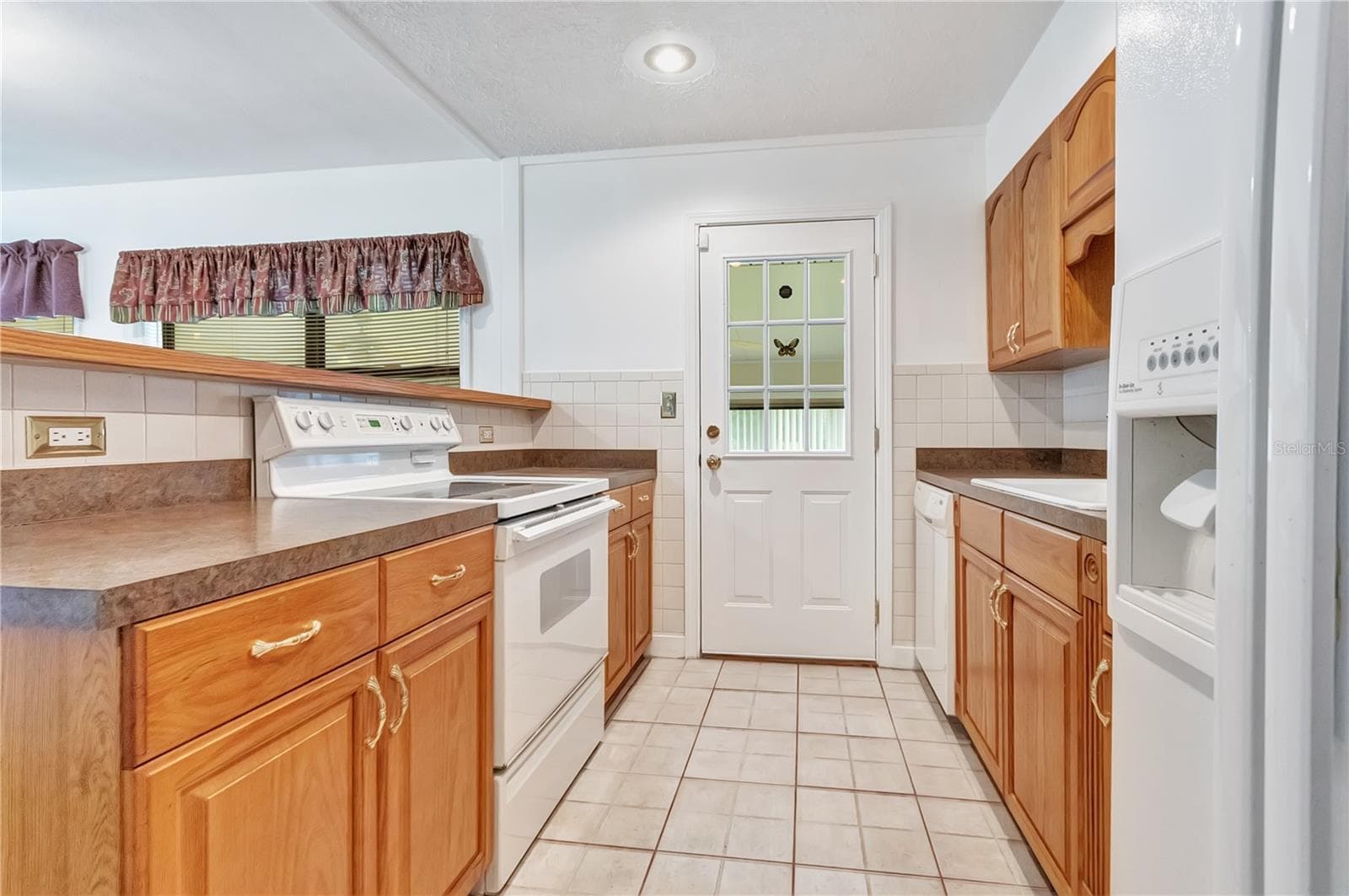 Kitchen - 1615 LAKE MIRIAM DR, LAKELAND