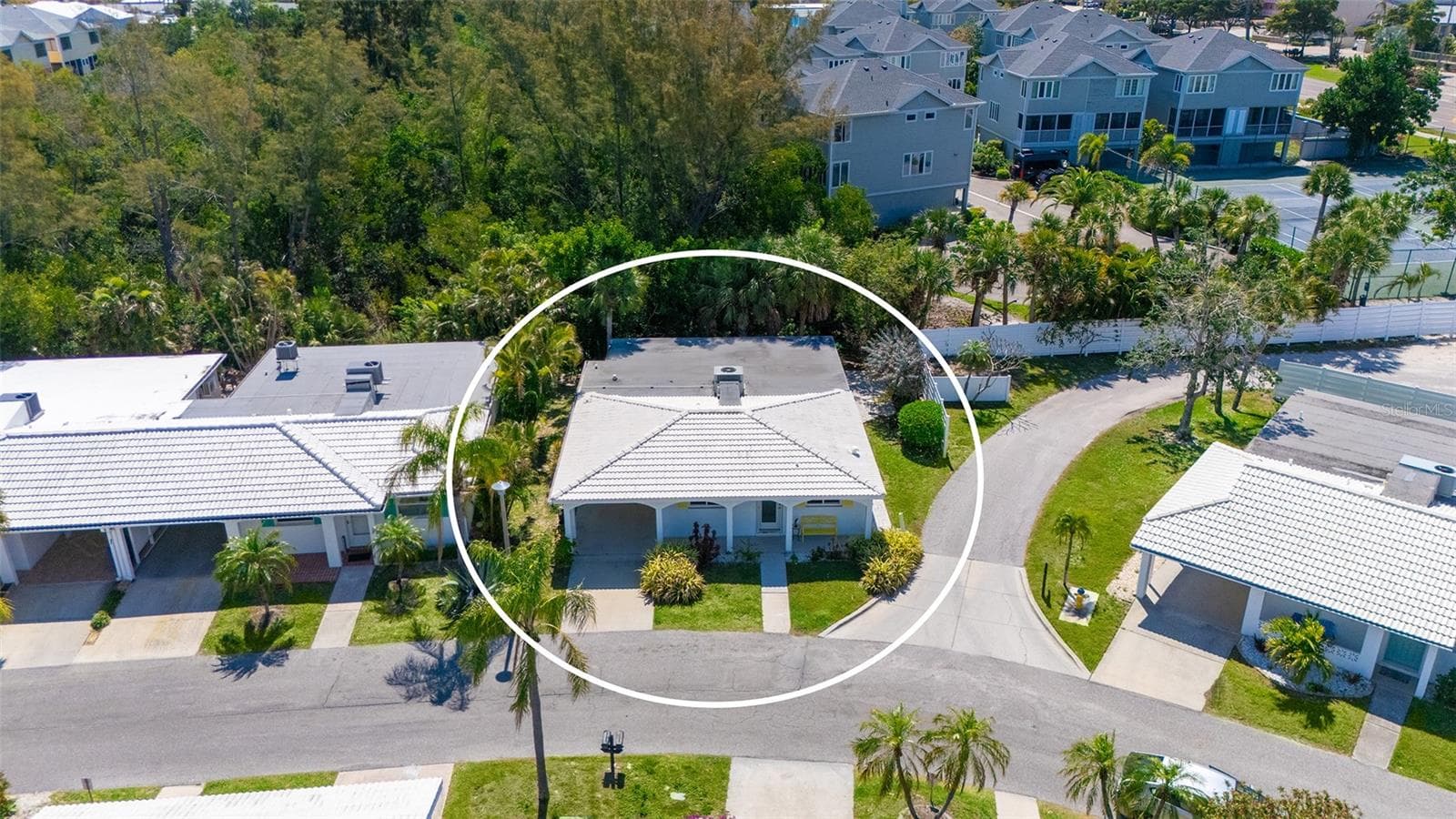 Condominium at 554 SPANISH DR S, LONGBOAT KEY, photo 7 of 74