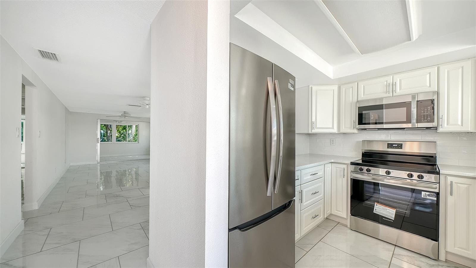 Condominium at 554 SPANISH DR S, LONGBOAT KEY, photo 9 of 74
