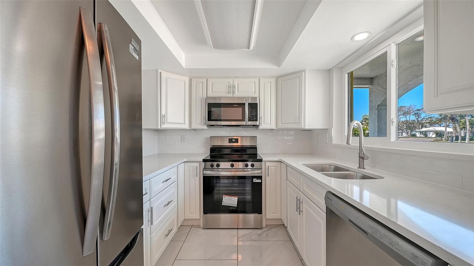 Condominium at 554 SPANISH DR S, LONGBOAT KEY, photo 10 of 74
