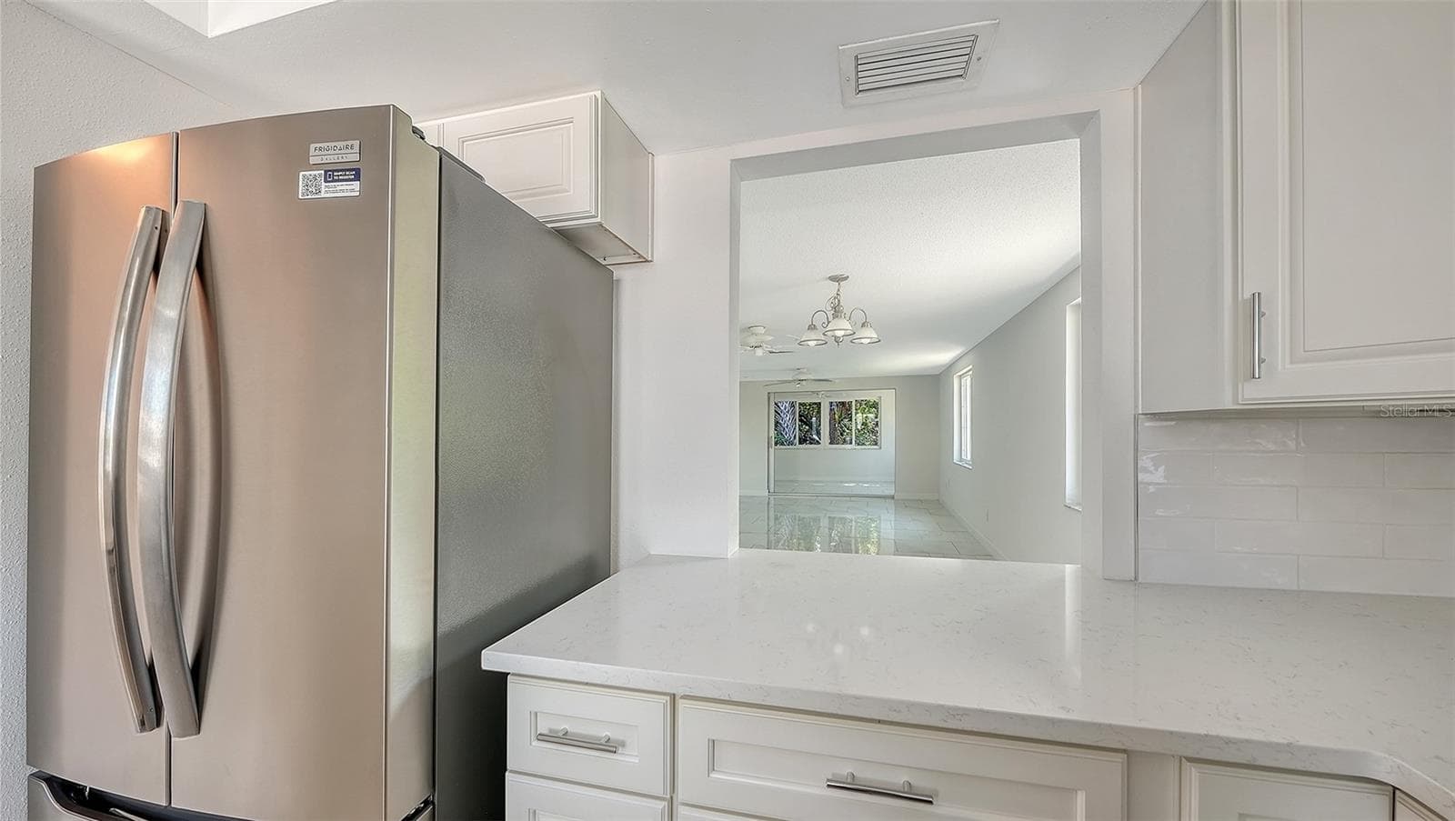 Condominium at 554 SPANISH DR S, LONGBOAT KEY, photo 13 of 74