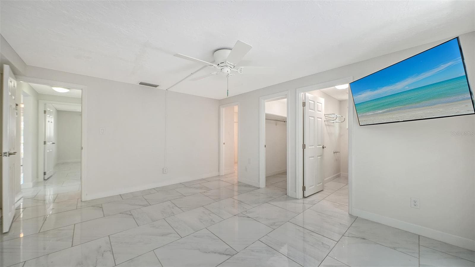 Condominium at 554 SPANISH DR S, LONGBOAT KEY, photo 24 of 74