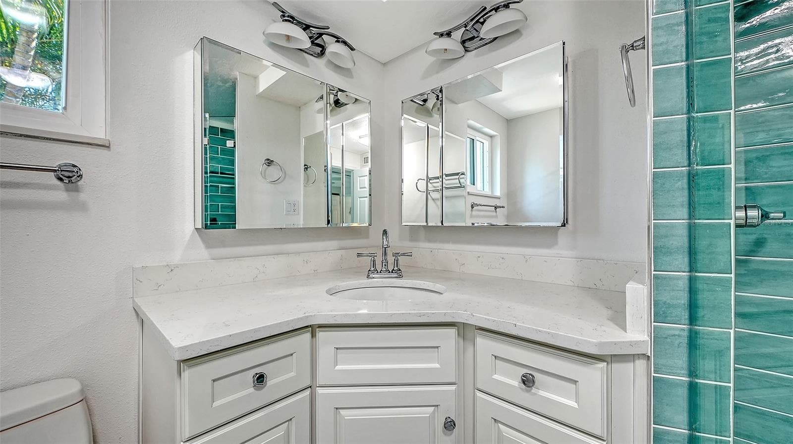 Condominium at 554 SPANISH DR S, LONGBOAT KEY, photo 26 of 74