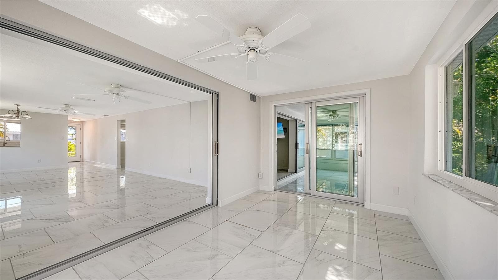 Condominium at 554 SPANISH DR S, LONGBOAT KEY, photo 32 of 74