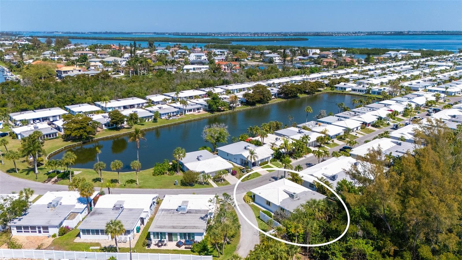 Condominium at 554 SPANISH DR S, LONGBOAT KEY, photo 43 of 74