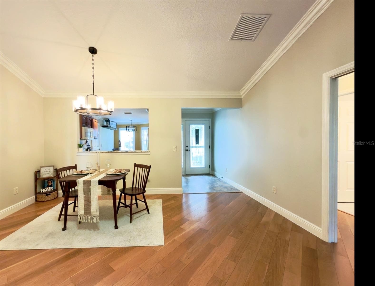 Single Family Residence at 497 LITTLE RIVER PATH, THE VILLAGES, photo 15 of 33