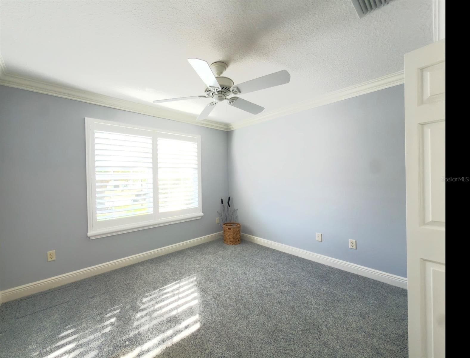 Single Family Residence at 497 LITTLE RIVER PATH, THE VILLAGES, photo 17 of 33