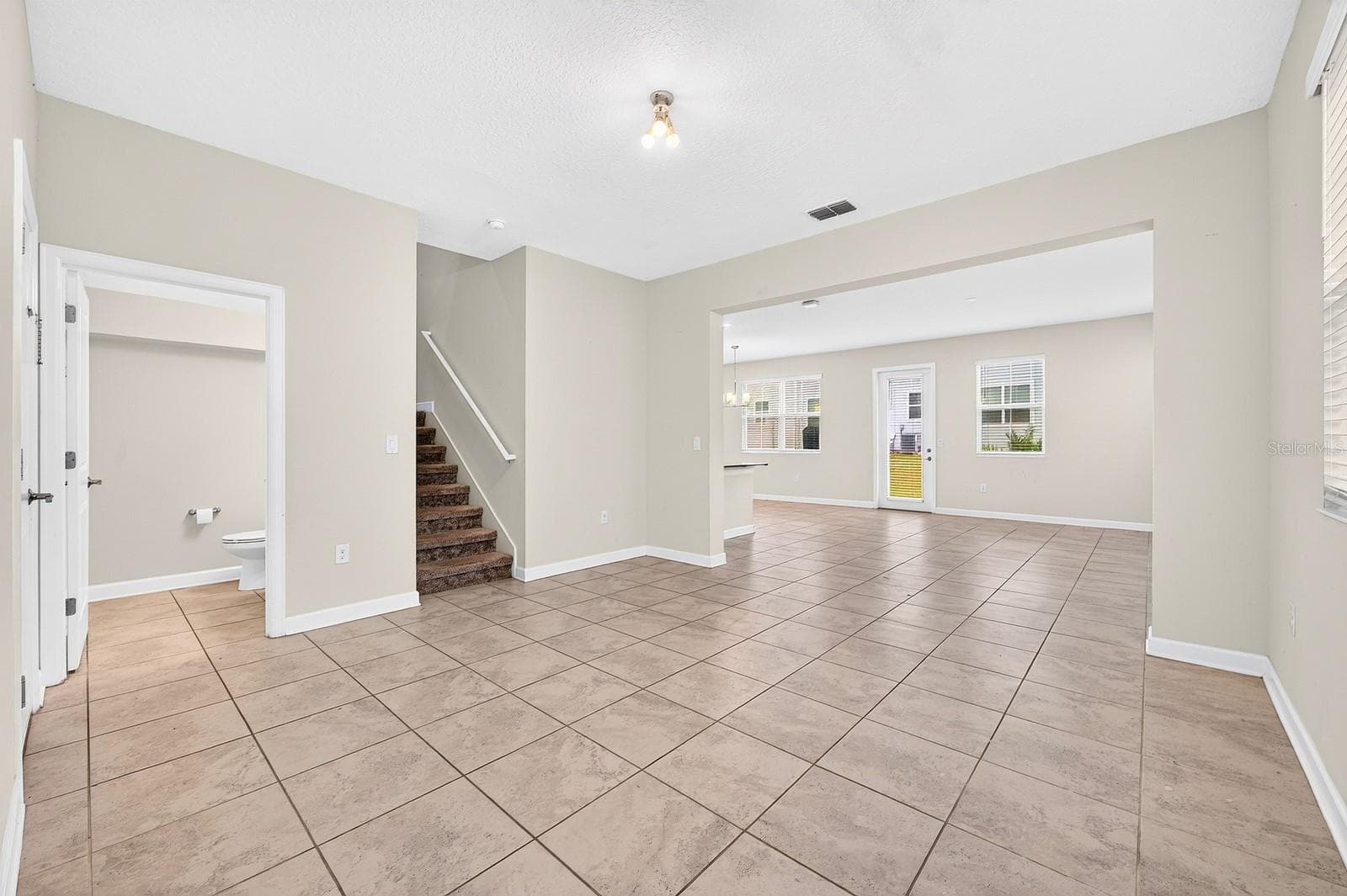 Family Room - 4911 TRIBUTE TRL, KISSIMMEE