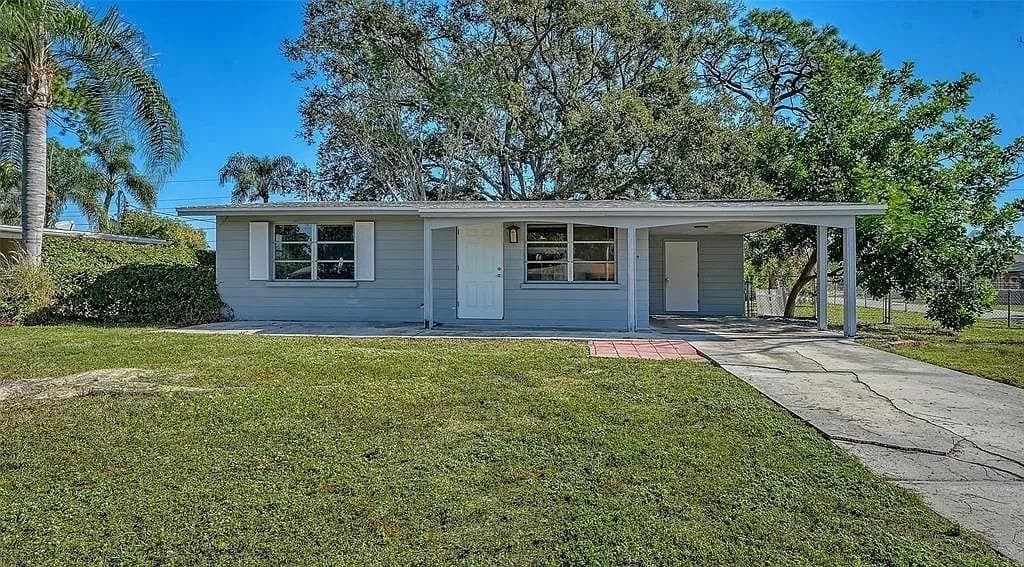 Single Family Residence at 5529 NUTMEG AVE, SARASOTA, photo 2 of 33