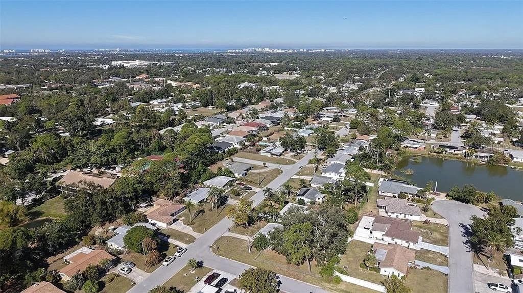 Single Family Residence at 5529 NUTMEG AVE, SARASOTA, photo 30 of 33