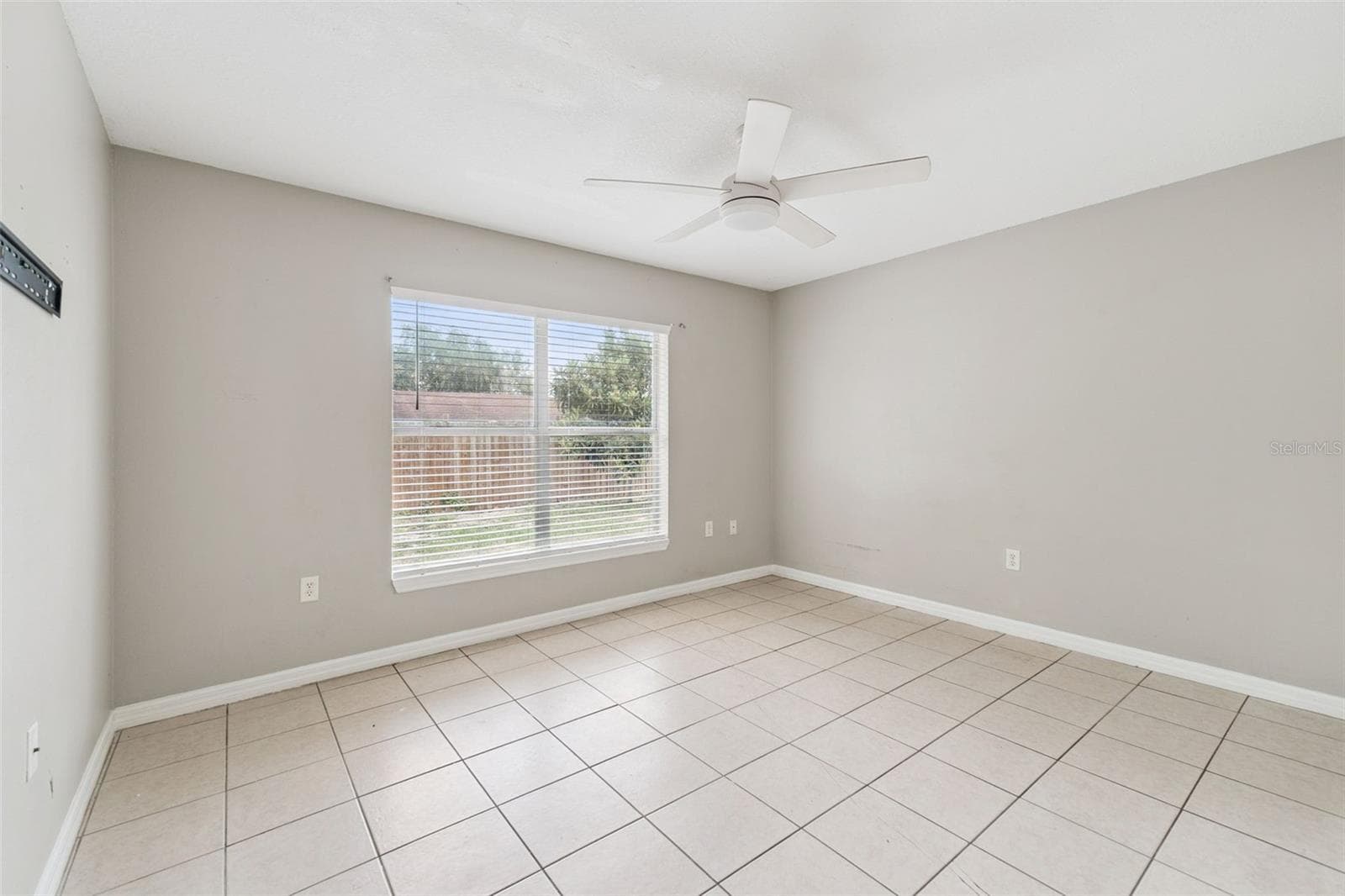 Duplex at 106-108 W ORANGE AVE, LAKE WALES, photo 19 of 35
