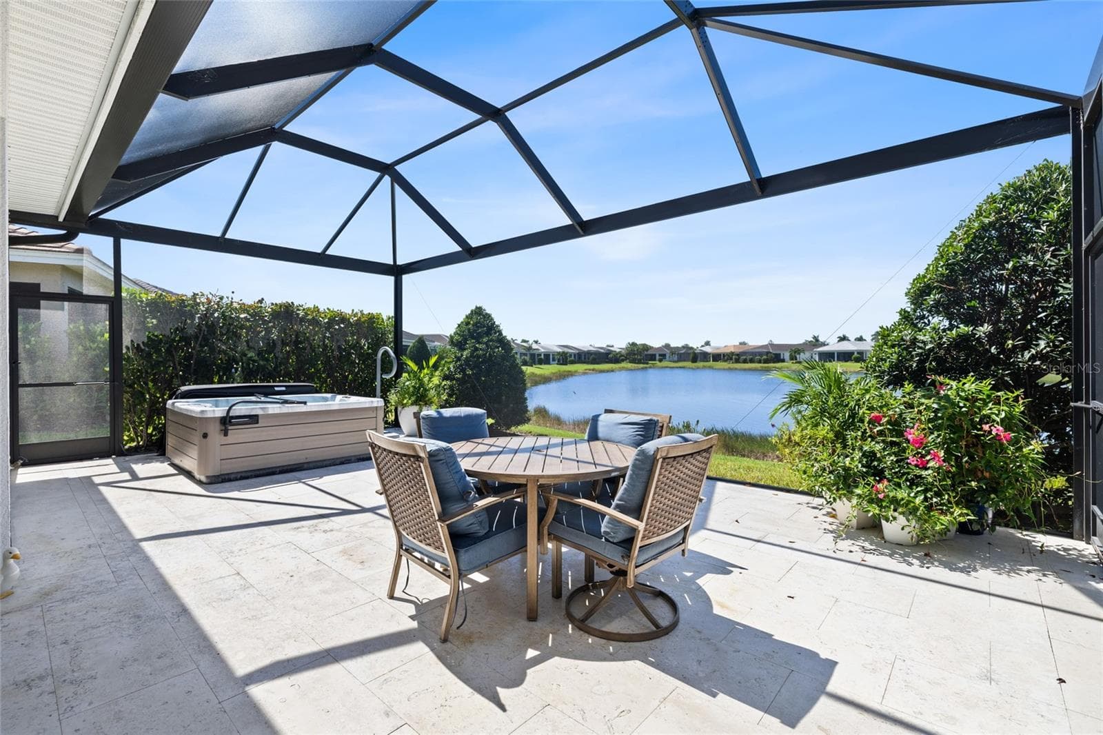 Single Family Residence at 5265 BARNETT CIR, LAKEWOOD RANCH, photo 2 of 78